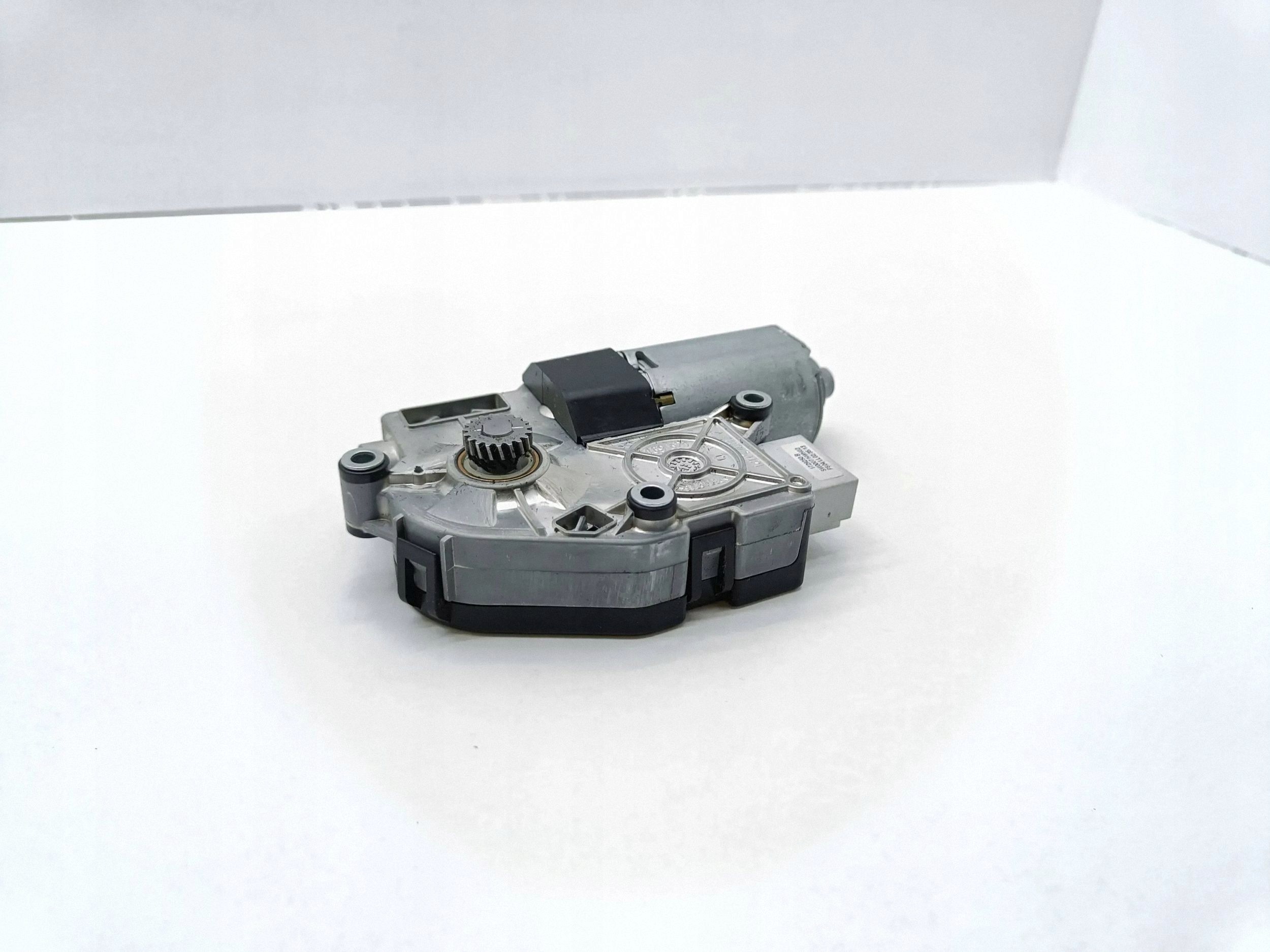 Moteur toit ouvrant VW Golf VII 2014 image 3