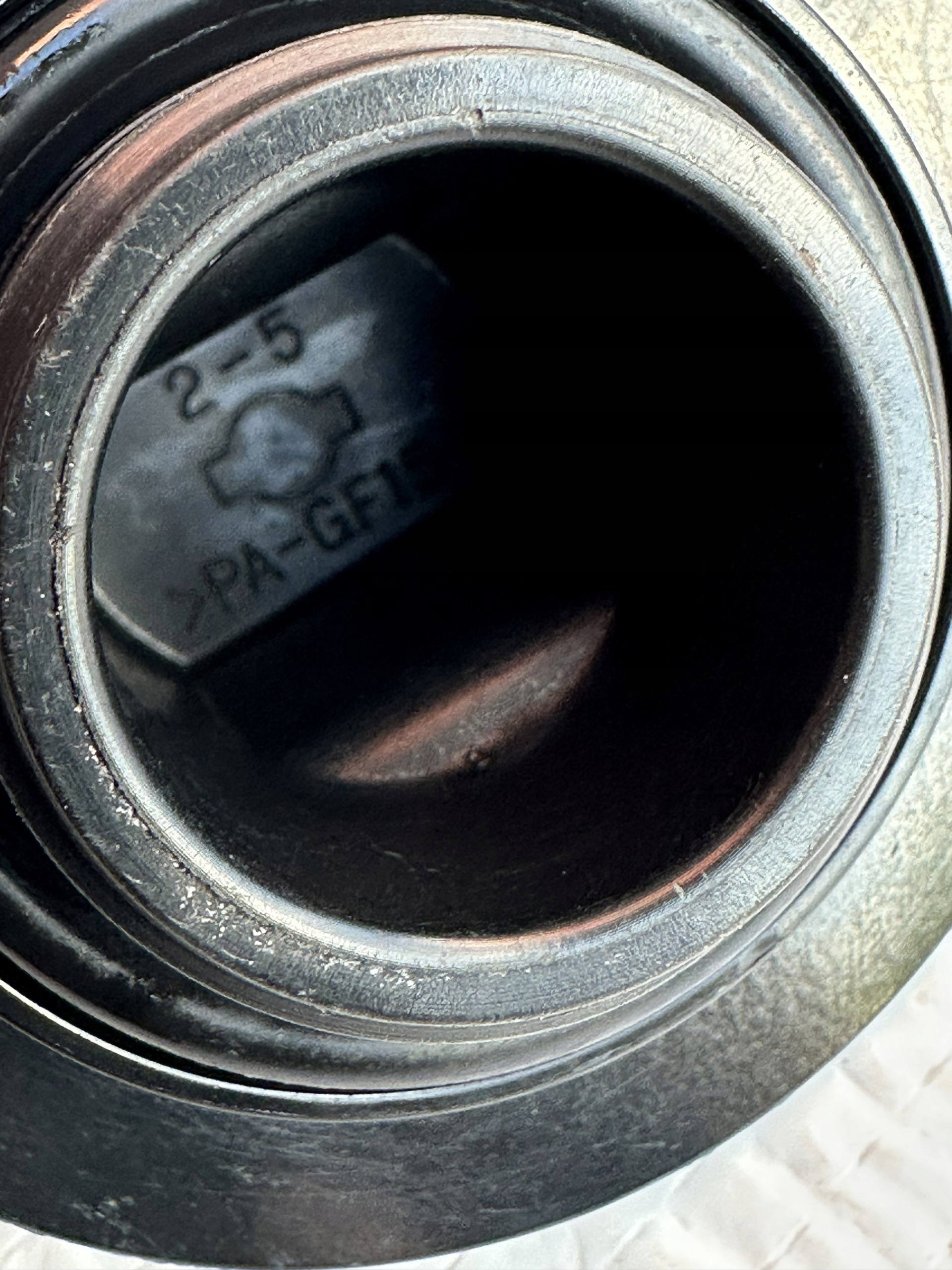 Nissan Oliefilterdop 15255-1P110 Gebruikt image 3