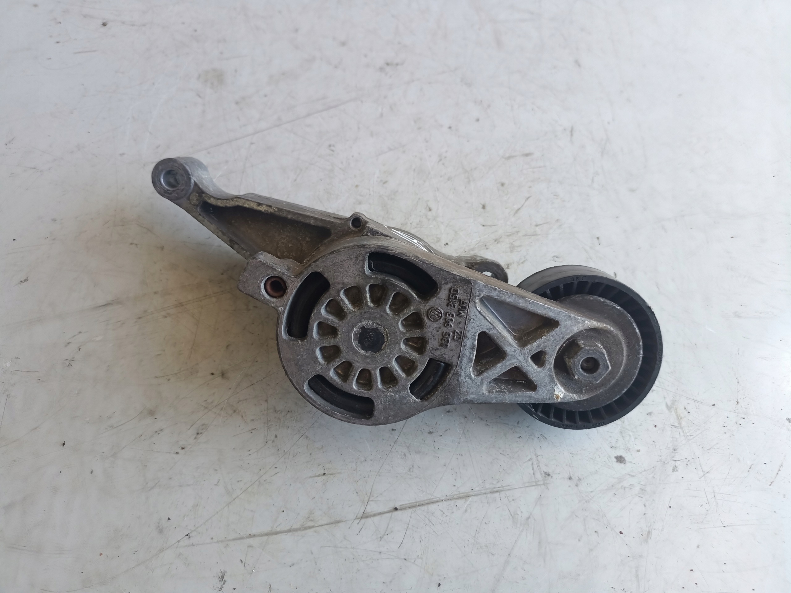 Tensor com Roldana VW Golf V Plus 1.9 TDI OEM 03G903315D image 2