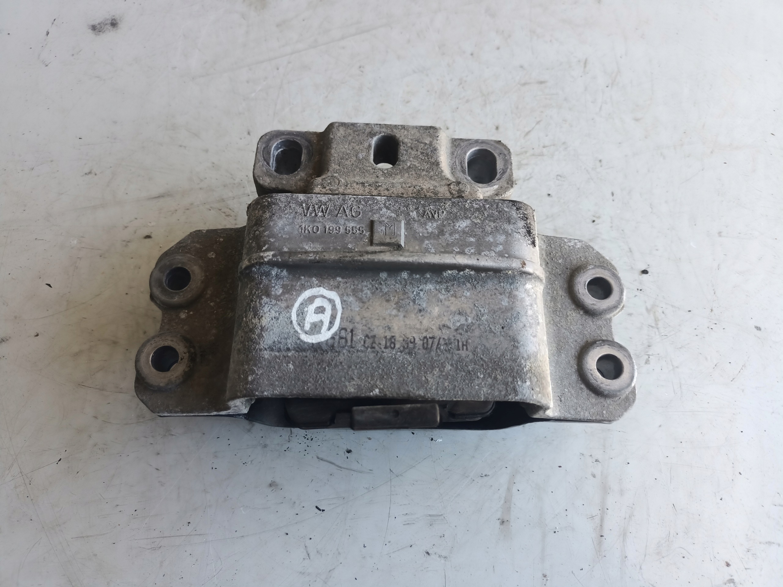 Engine Mount Bracket Audi VW Seat Skoda 1K0199555M image 2