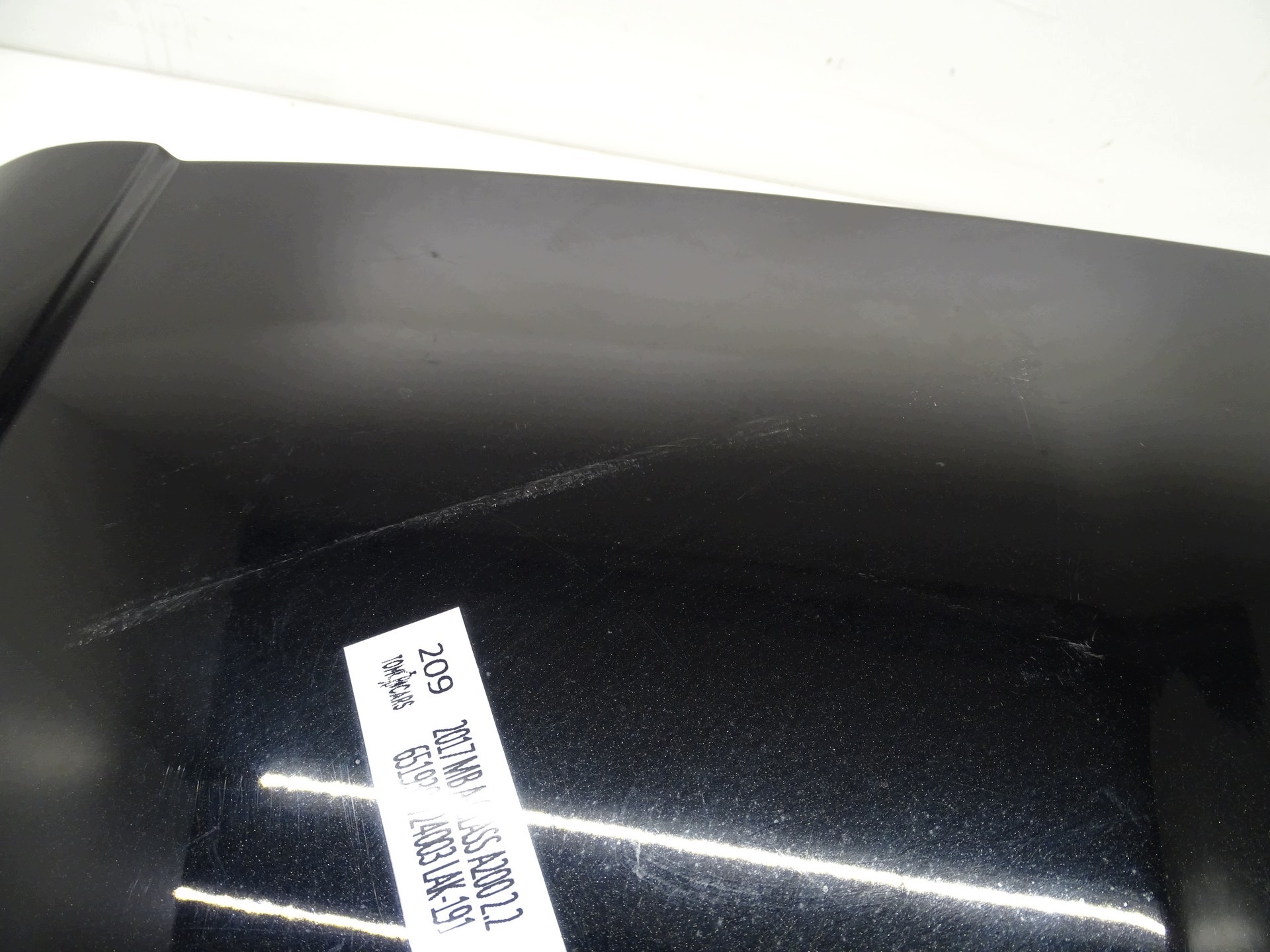 Tavaratilan spoileri Mercedes A200 image 4