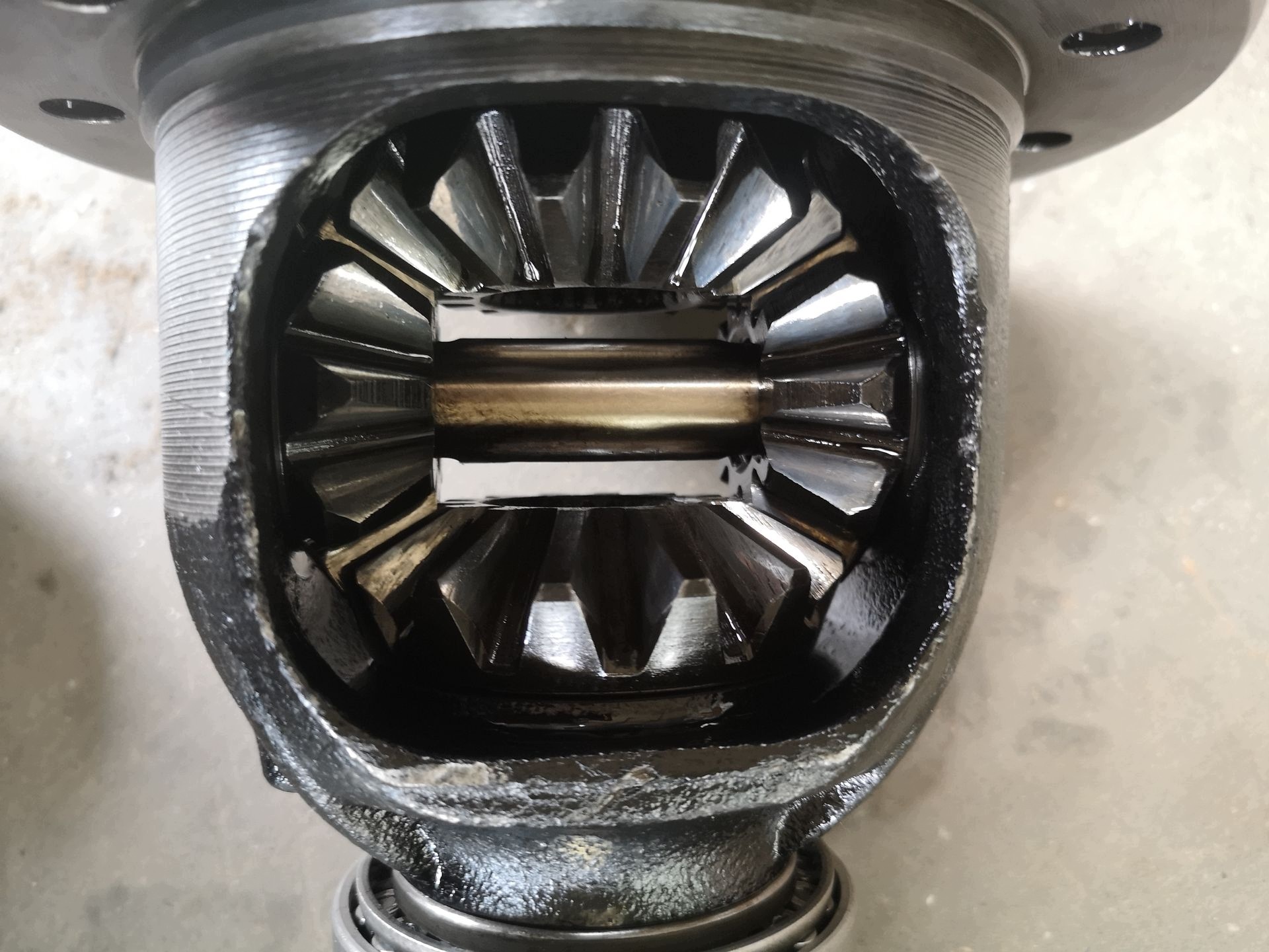 Dana 30 Differential Carrier Jeep Grand Cherokee WJ image 2