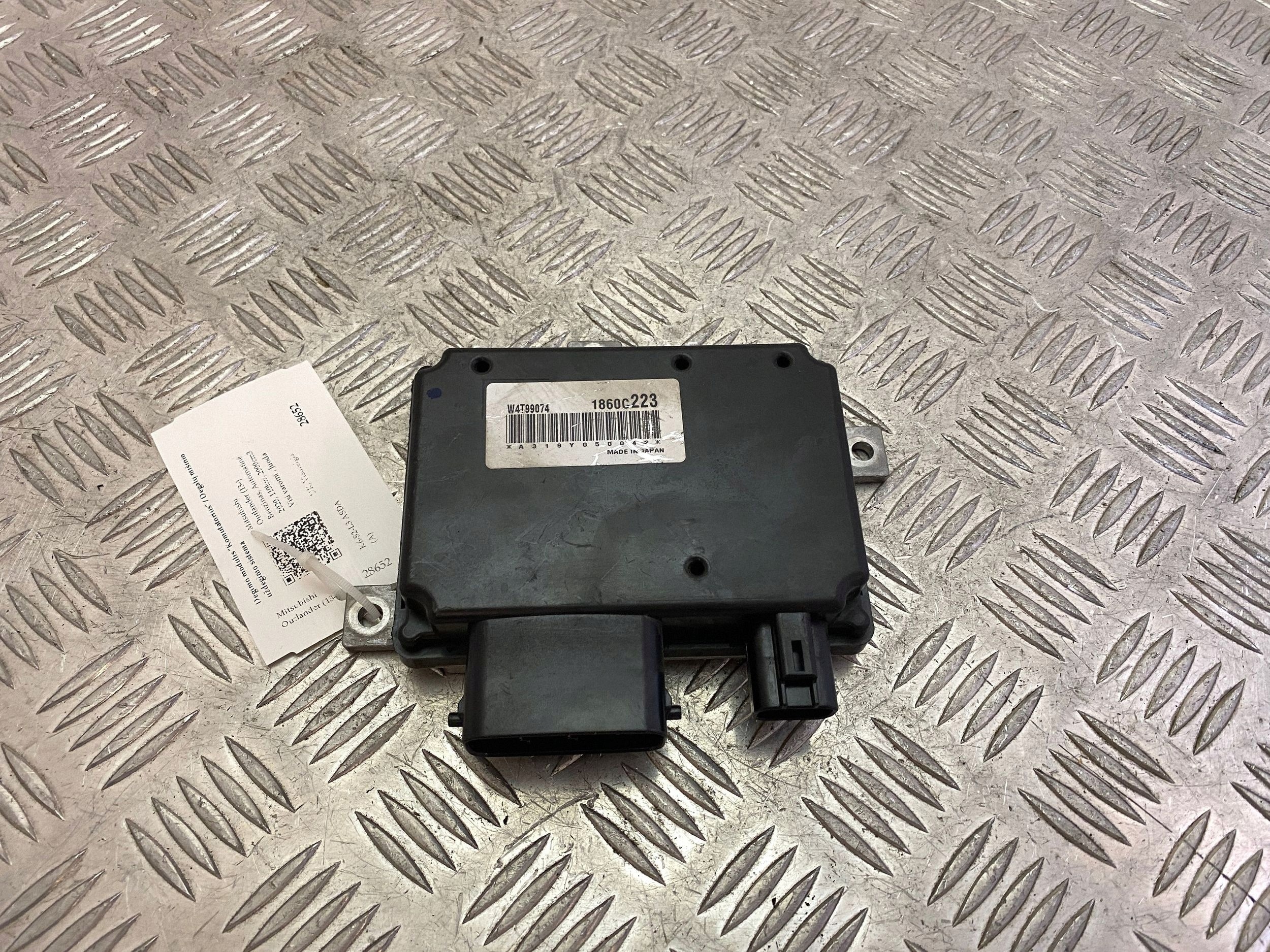 Mitsubishi Outlander 2020 Module d'allumage 1860C223 image 2
