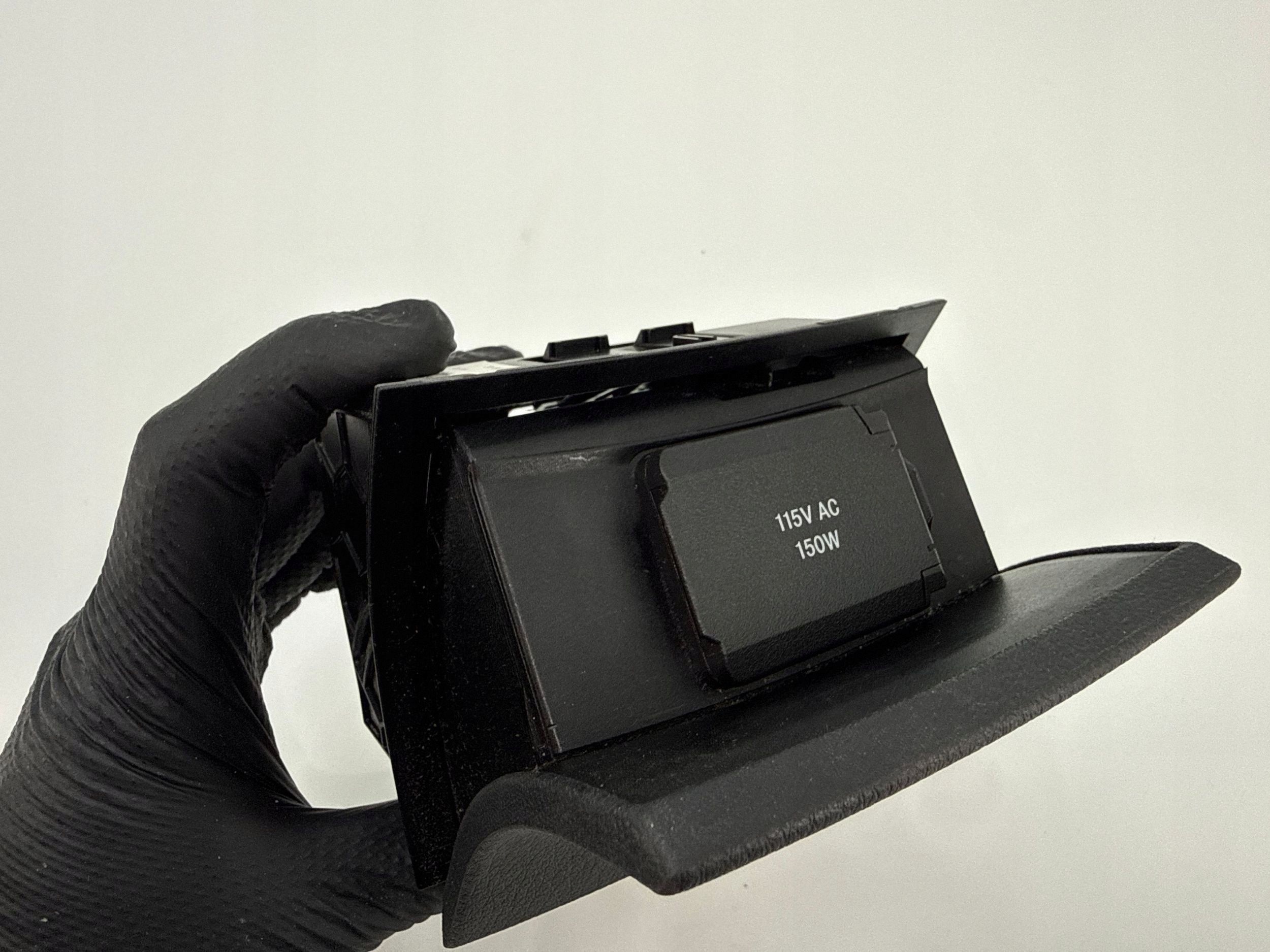 Tomada 12V Traseira Mercedes-Benz S W221 2012 image 6