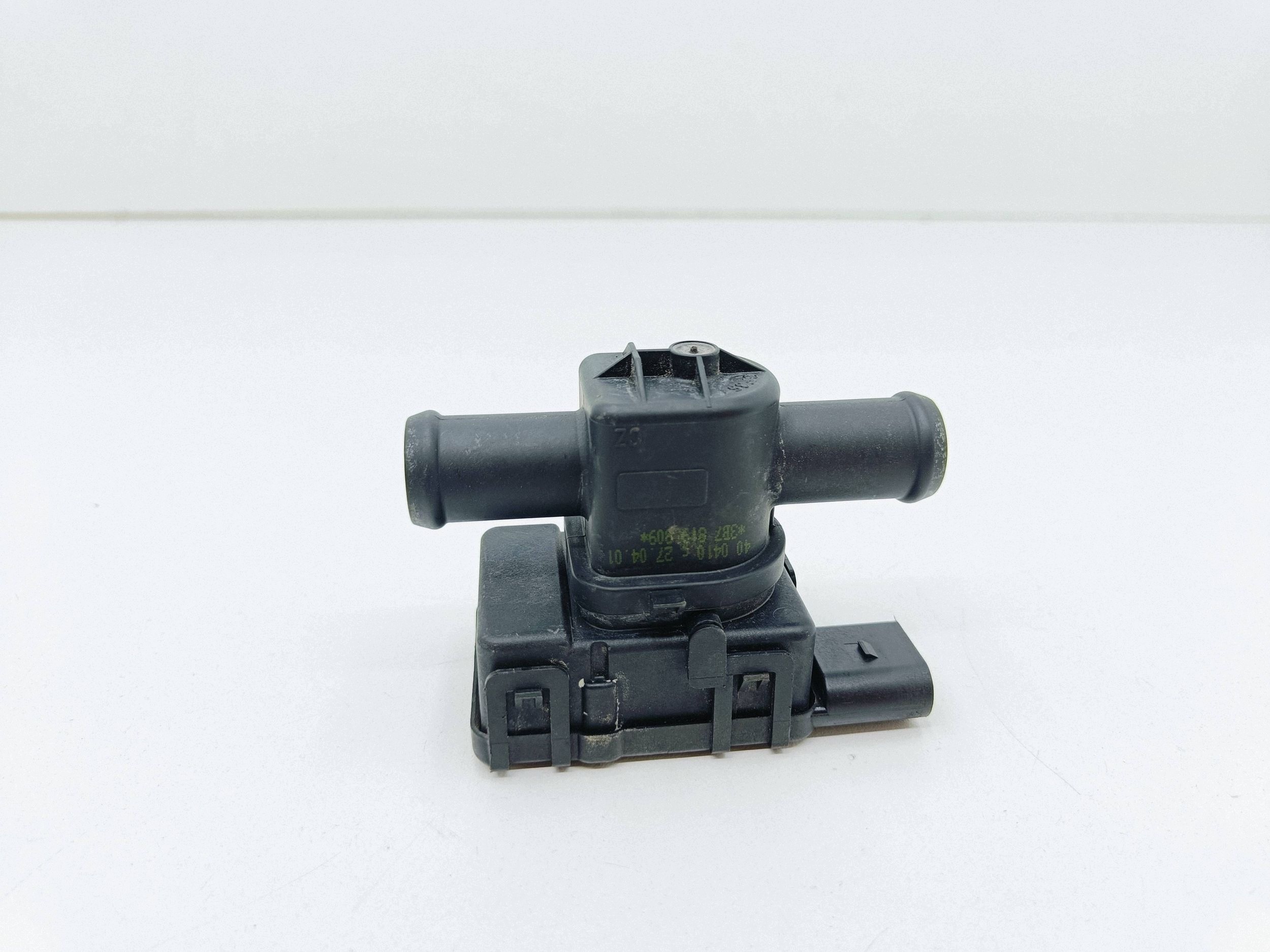 Audi Q7 4M 2017 Verwarmingsslang OEM 3B7819809 image 2