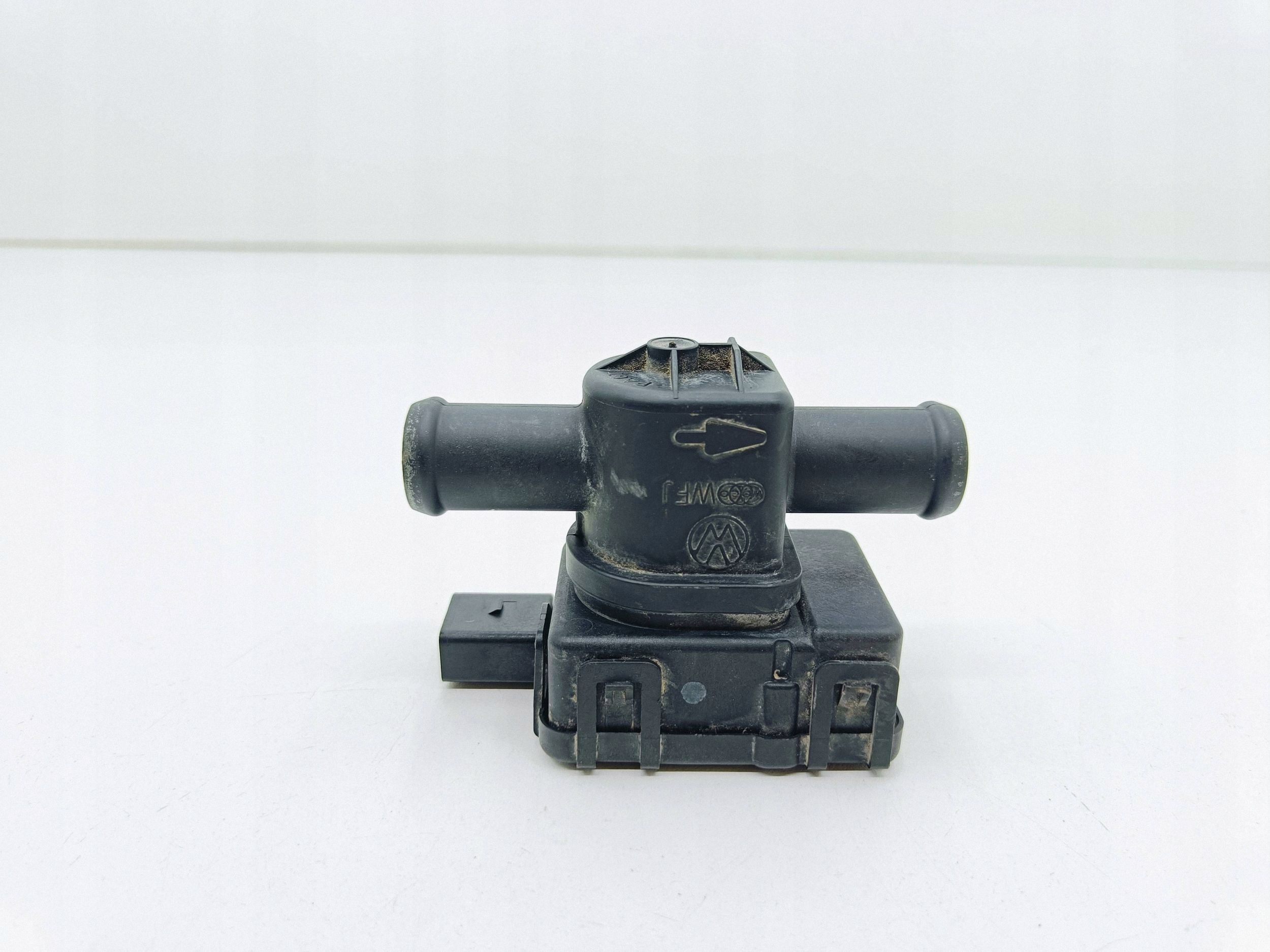 Audi Q7 4M 2017 Verwarmingsslang OEM 3B7819809 image 3