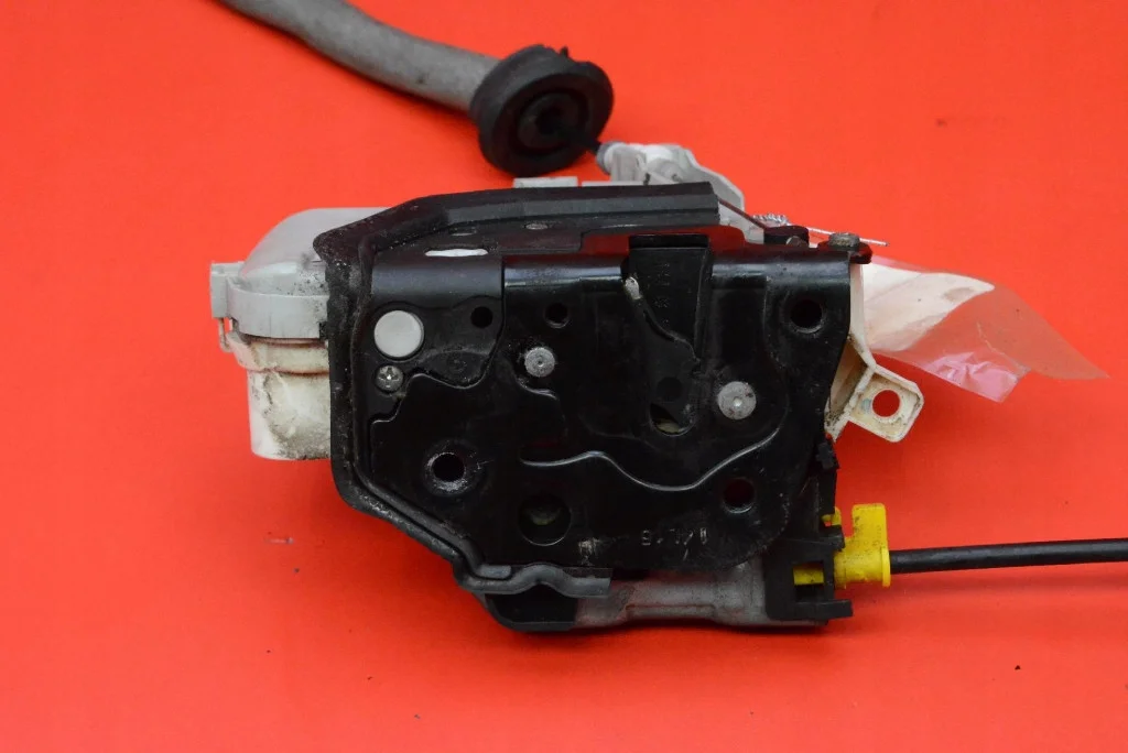 Fechadura Porta Dianteira Esquerda Audi A6 C7 image 7