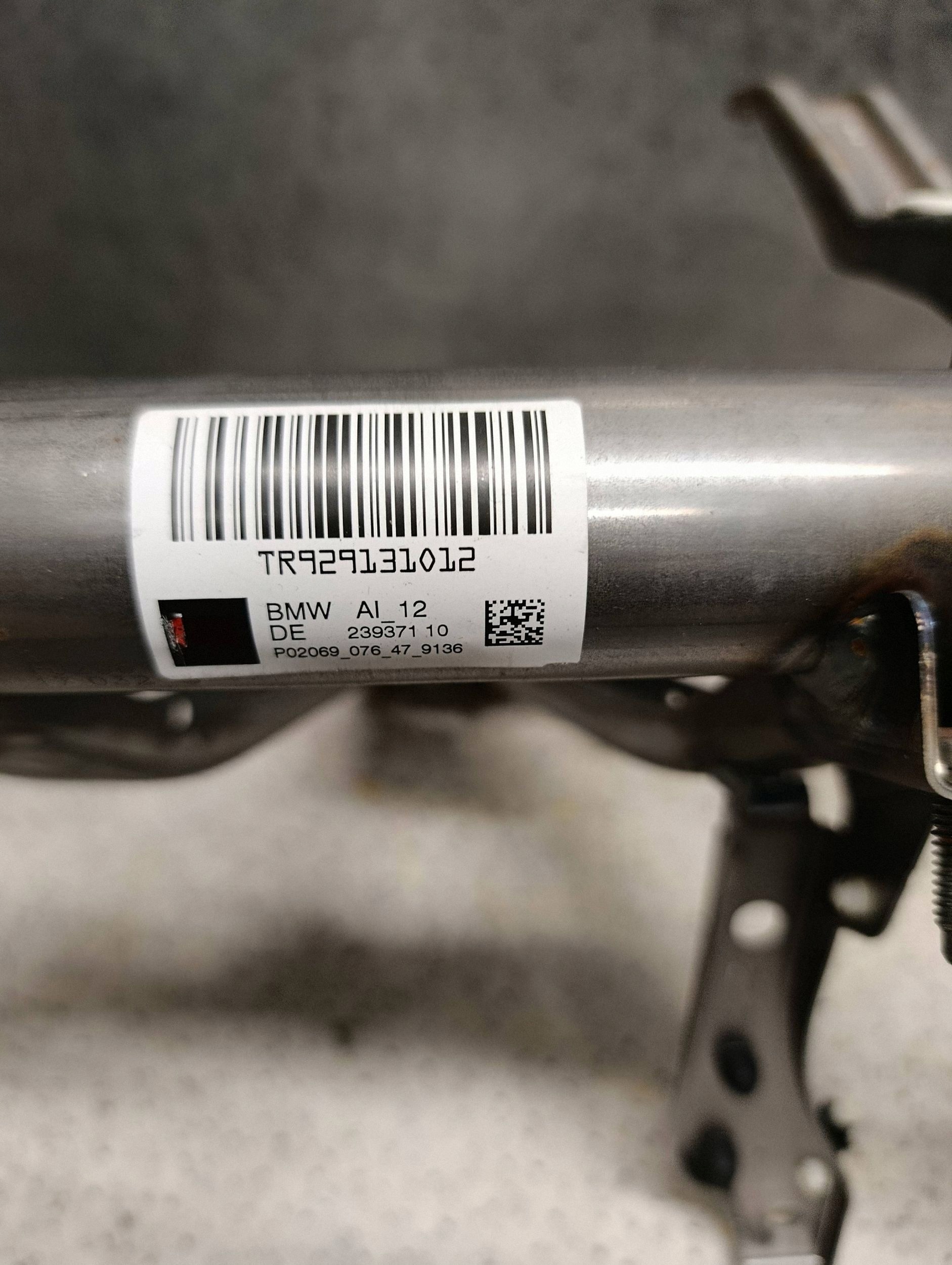 BMW M4 F82 F83 kojelaudan vahvike 9291310