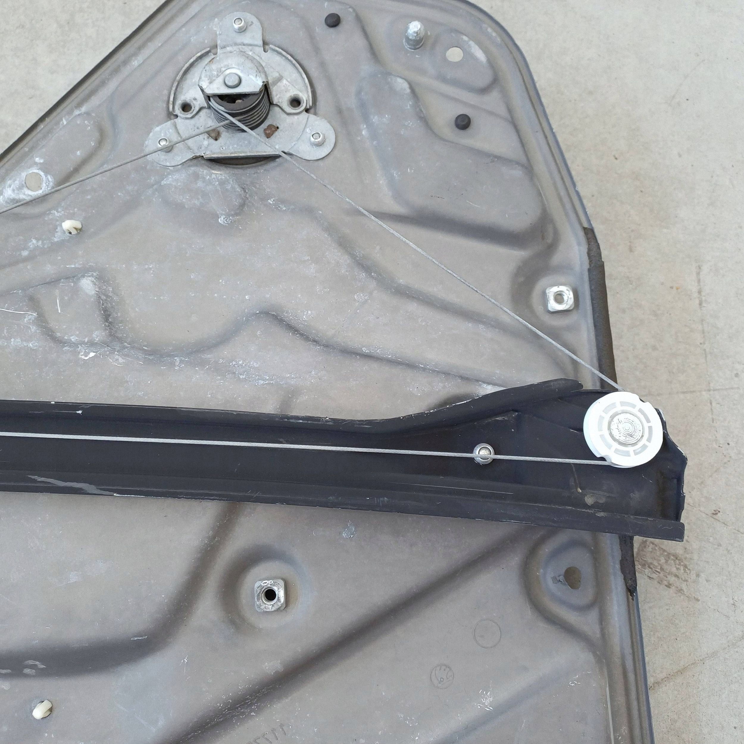 Elevador de Ventanilla Trasero Izquierdo Skoda Octavia MK2 Combi image 9