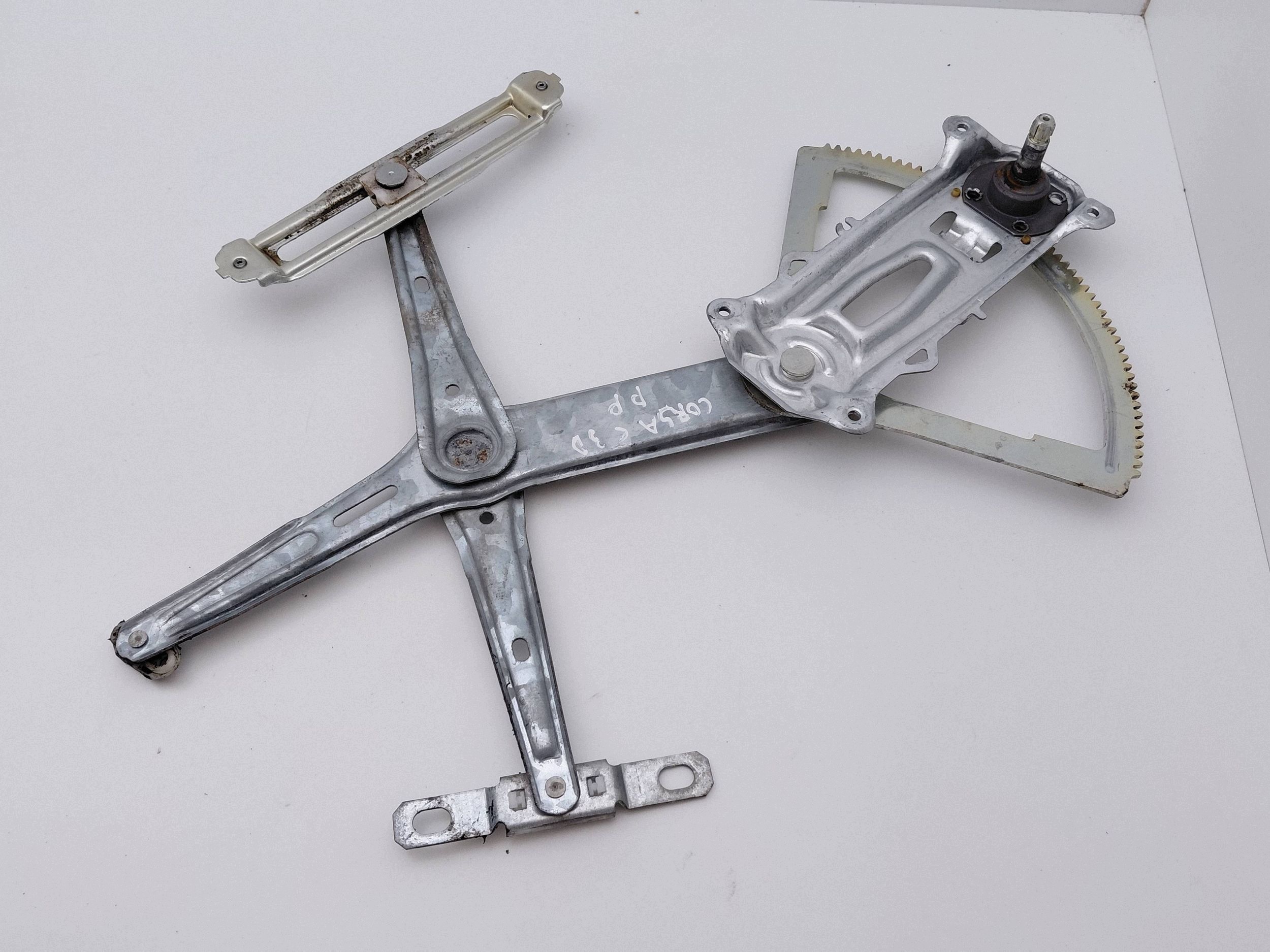 Raamheffer rechts voor Opel Corsa C 3-deurs DRC121456 image 3
