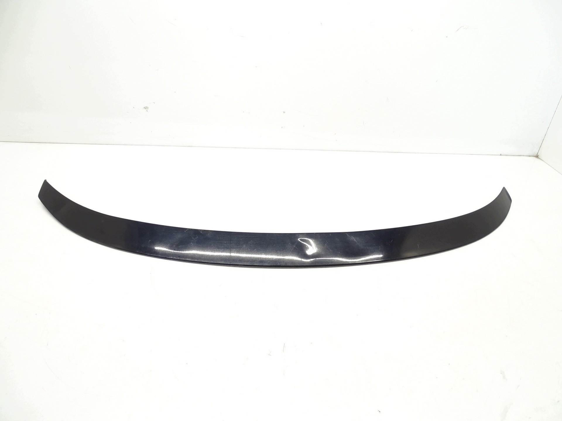 Baguette hayon arrière VW Passat CC 3C8853465A image 2