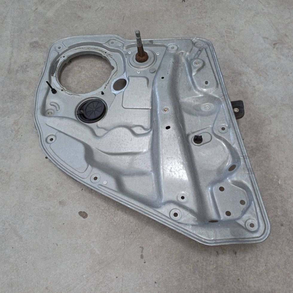 Fensterheber manuell rechts hinten VW Golf IV 5D HB OEM DRC121470 image 2