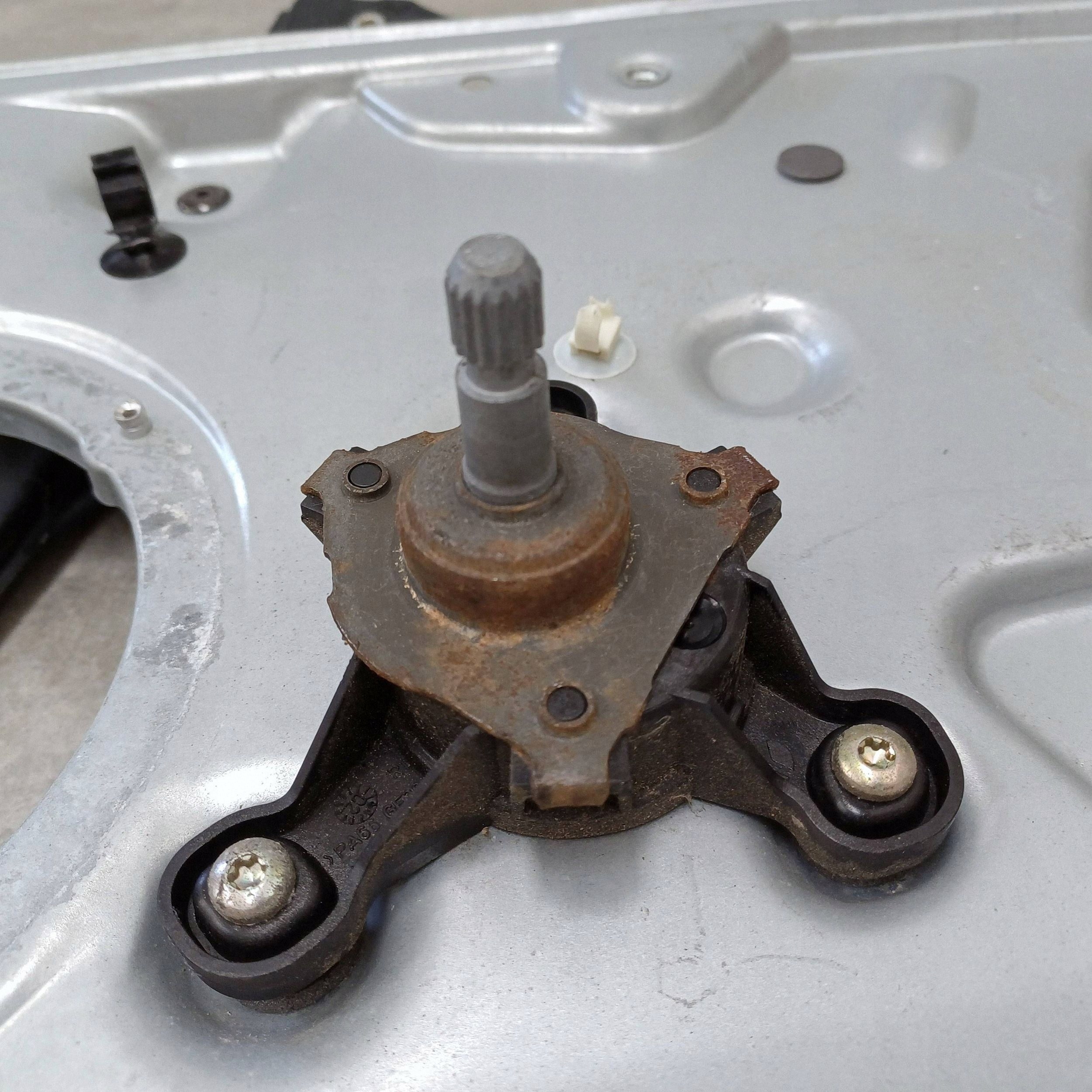 Lève-vitre manuel avant droit Skoda Fabia I Combi DRC121480 image 3