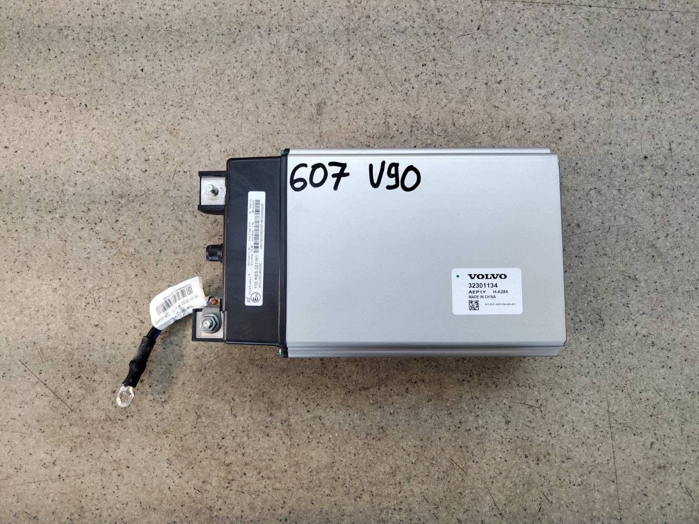 NETHERLANDS MILD-HYBRID ACUMULATOR 32301134 VOLVO V90