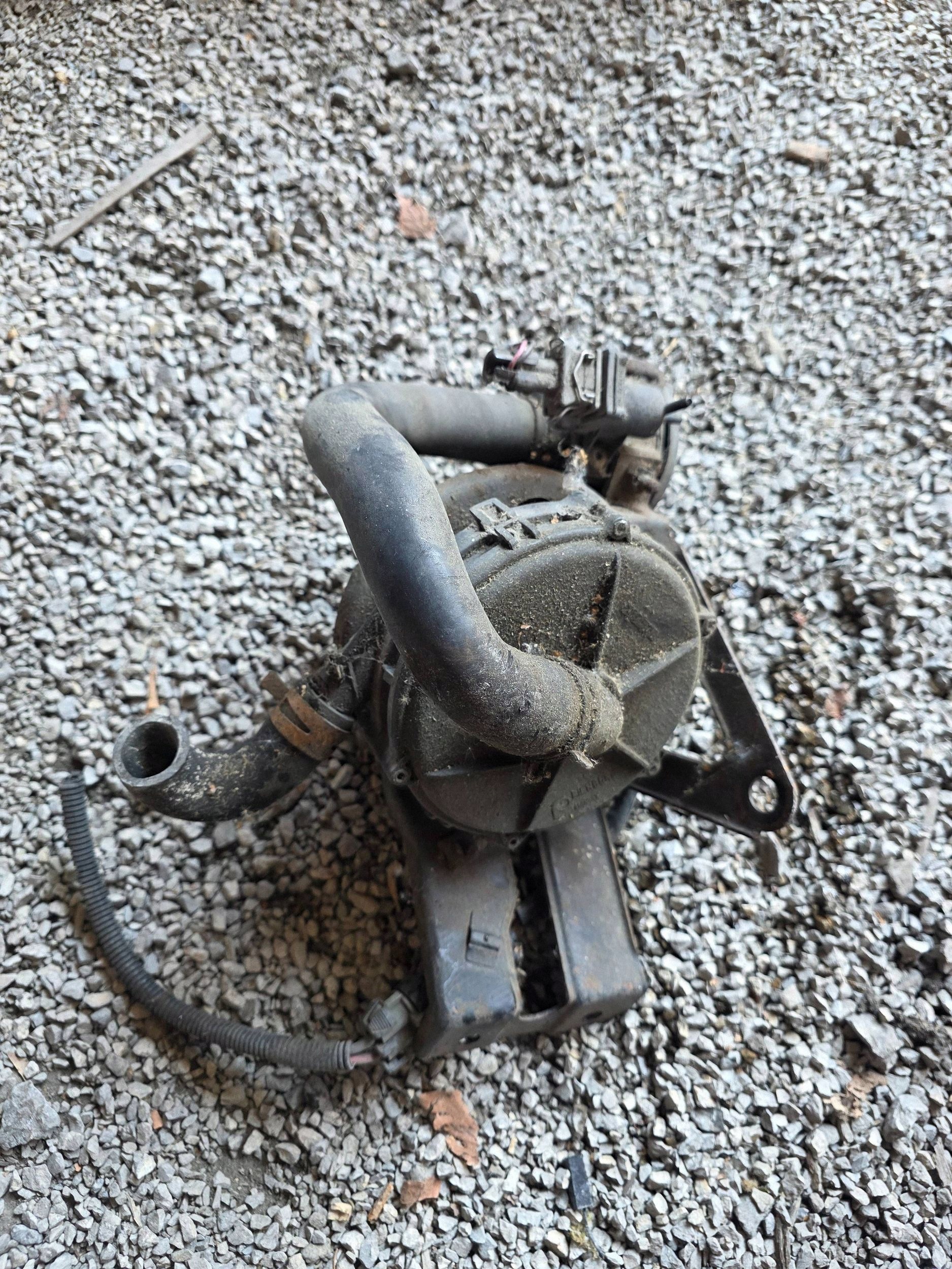 Opel ilmapumppu 72186021