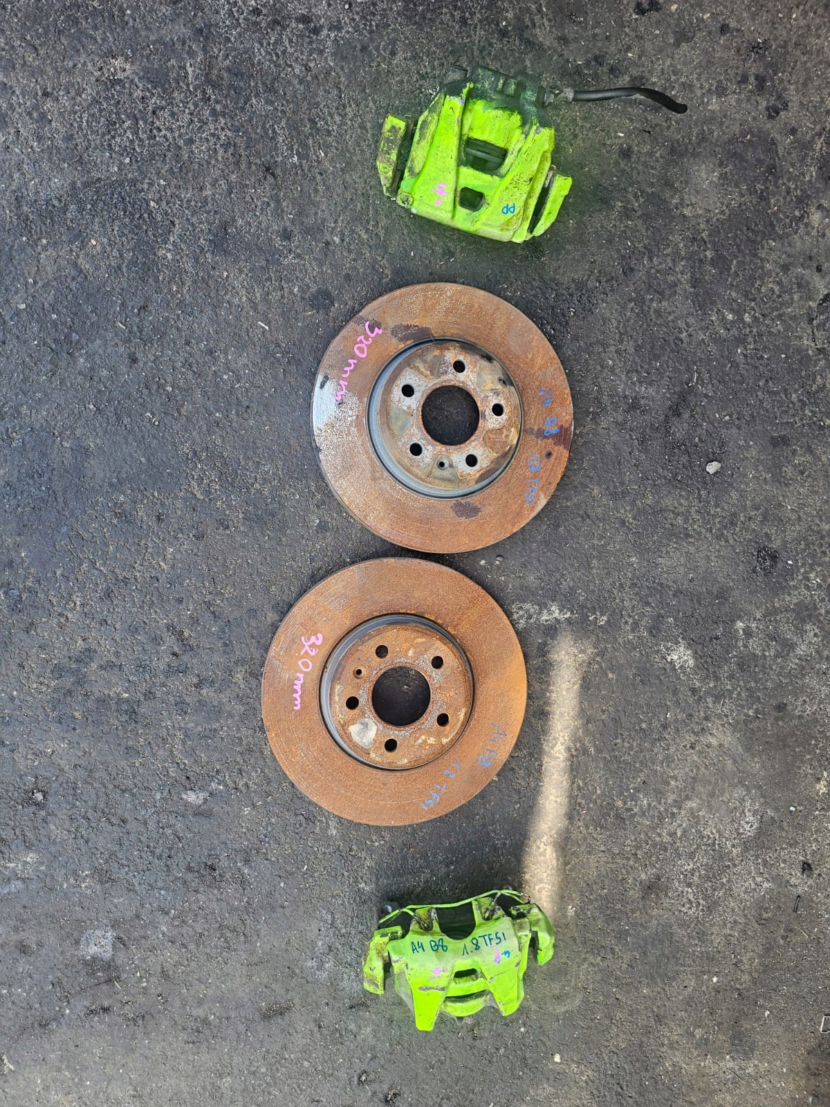 Brake Caliper Front Left Right Discs 320mm Audi A4 B8 1.8TFSI image 2