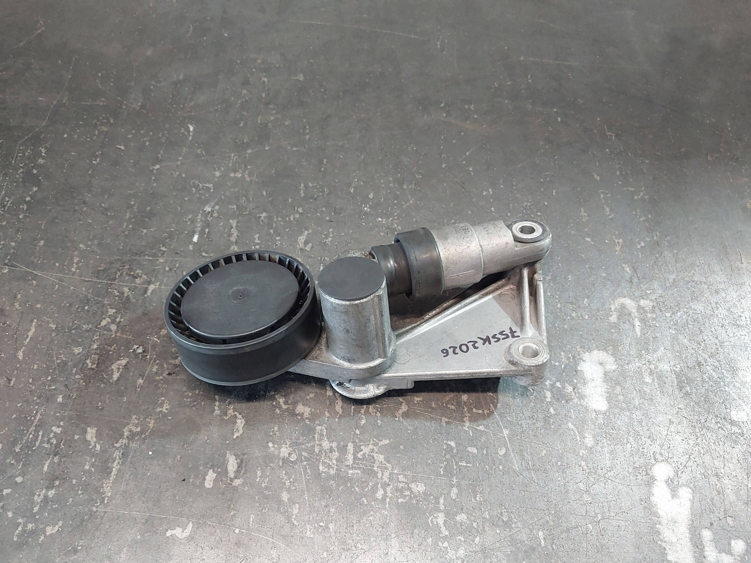Tenditore cinghia clima BMW 5 E39 520i M52B20 17173729 image 3