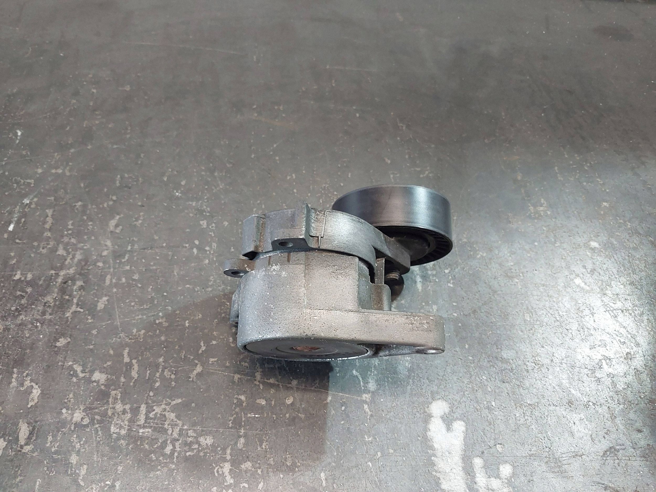 Tensor Correia BMW OE 1748832 Usado image 6