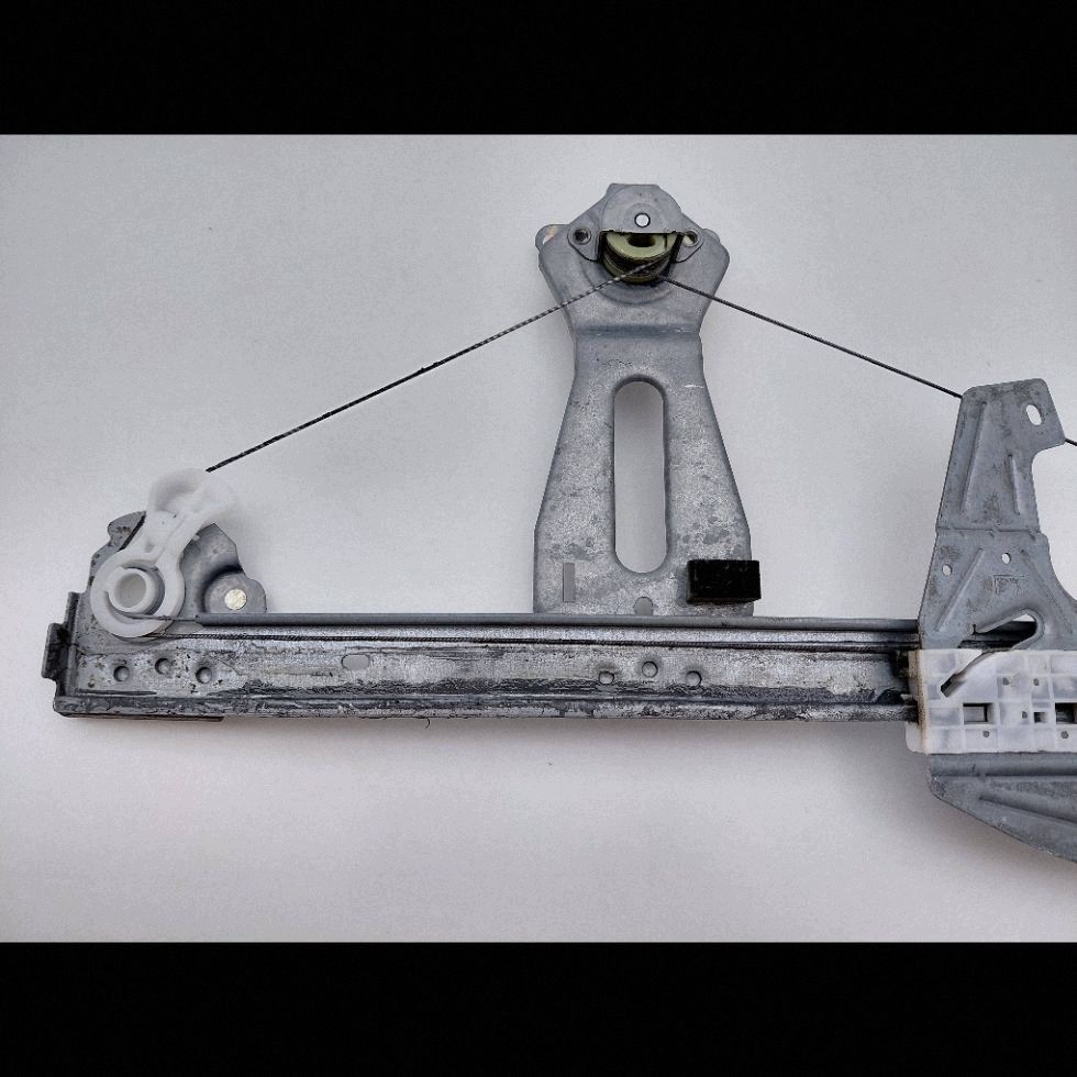 Manual Window Regulator Left Front Citroen C1 3dr DRC121498 image 3