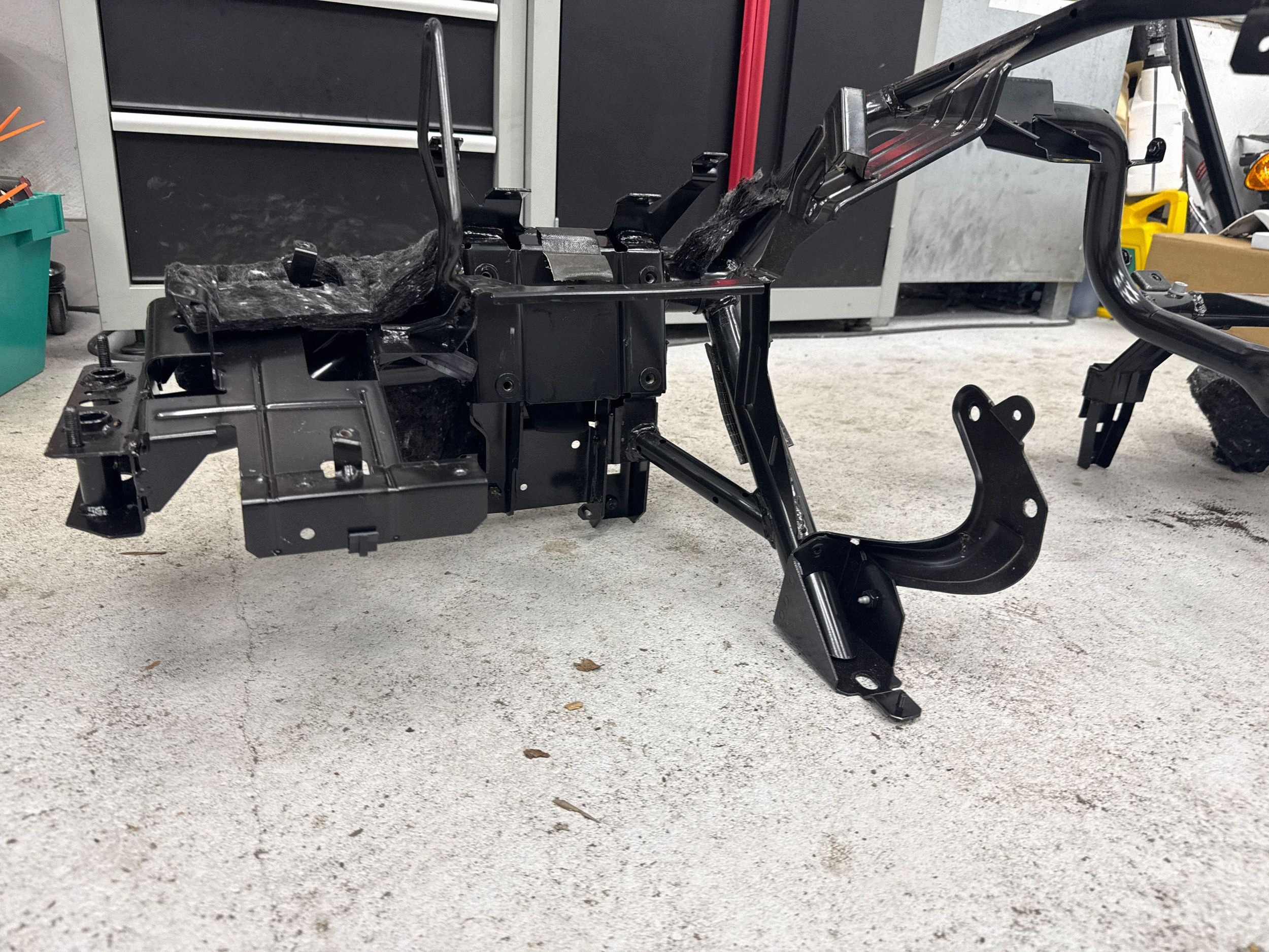 Förstärkning instrumentbräda Maserati GranCabrio M145 GHD3758 image 3