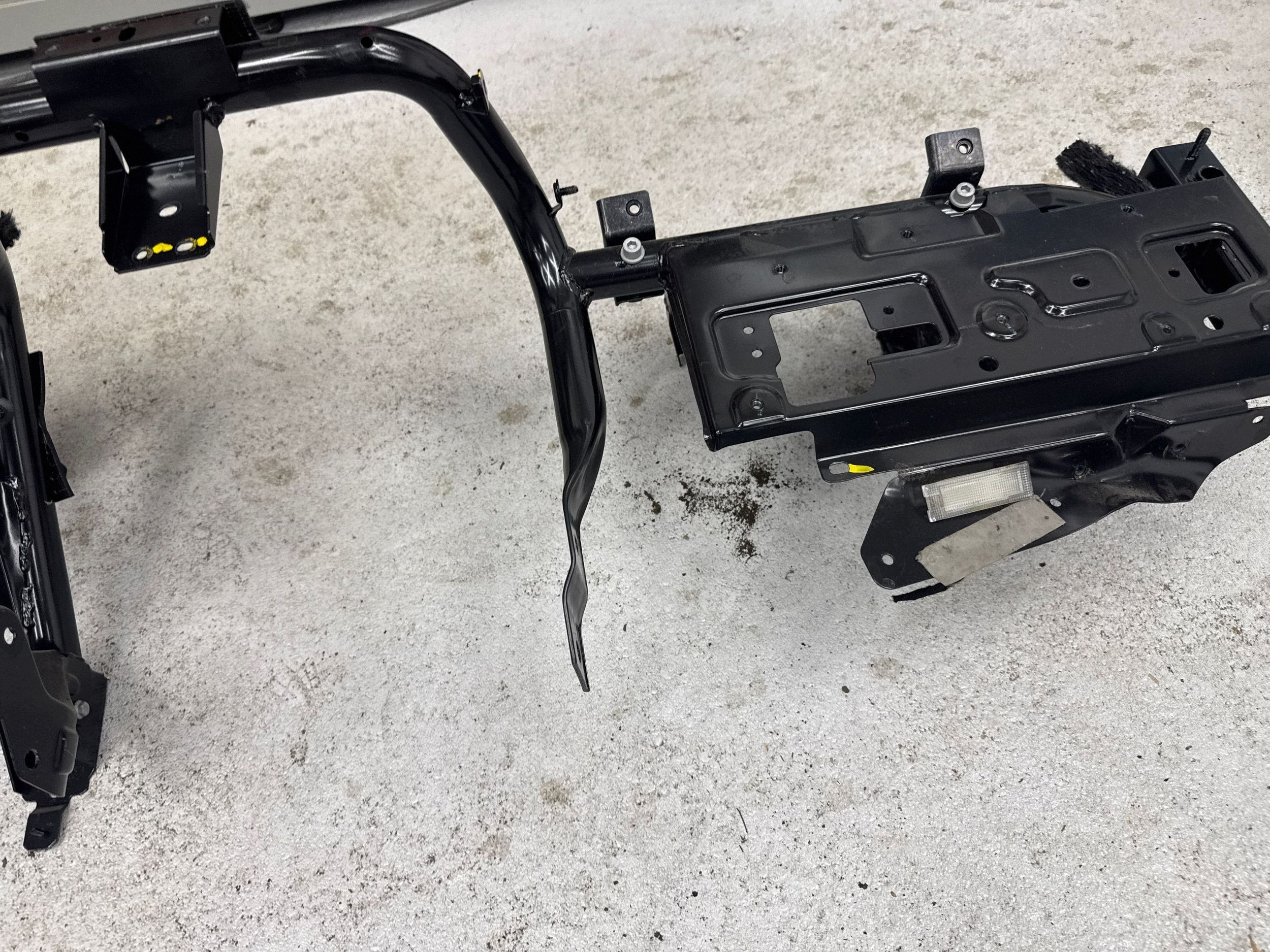 Förstärkning instrumentbräda Maserati GranCabrio M145 GHD3758 image 4