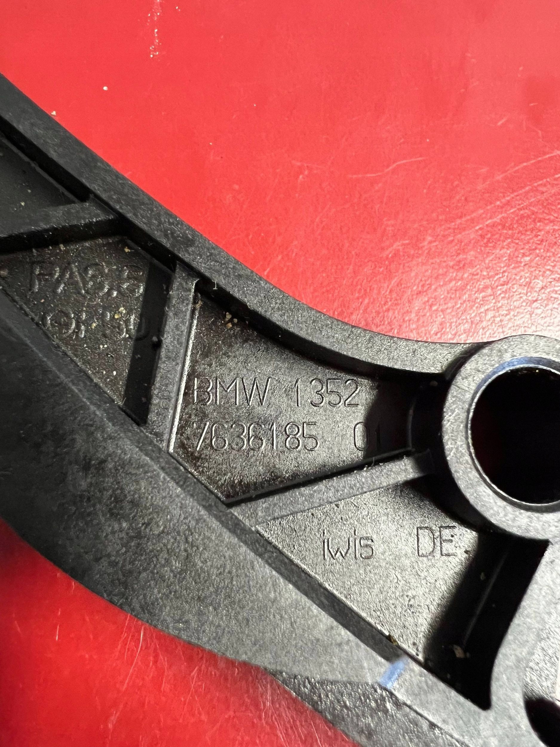 BMW X3 G01 Kettenschleppgleiter 7636185