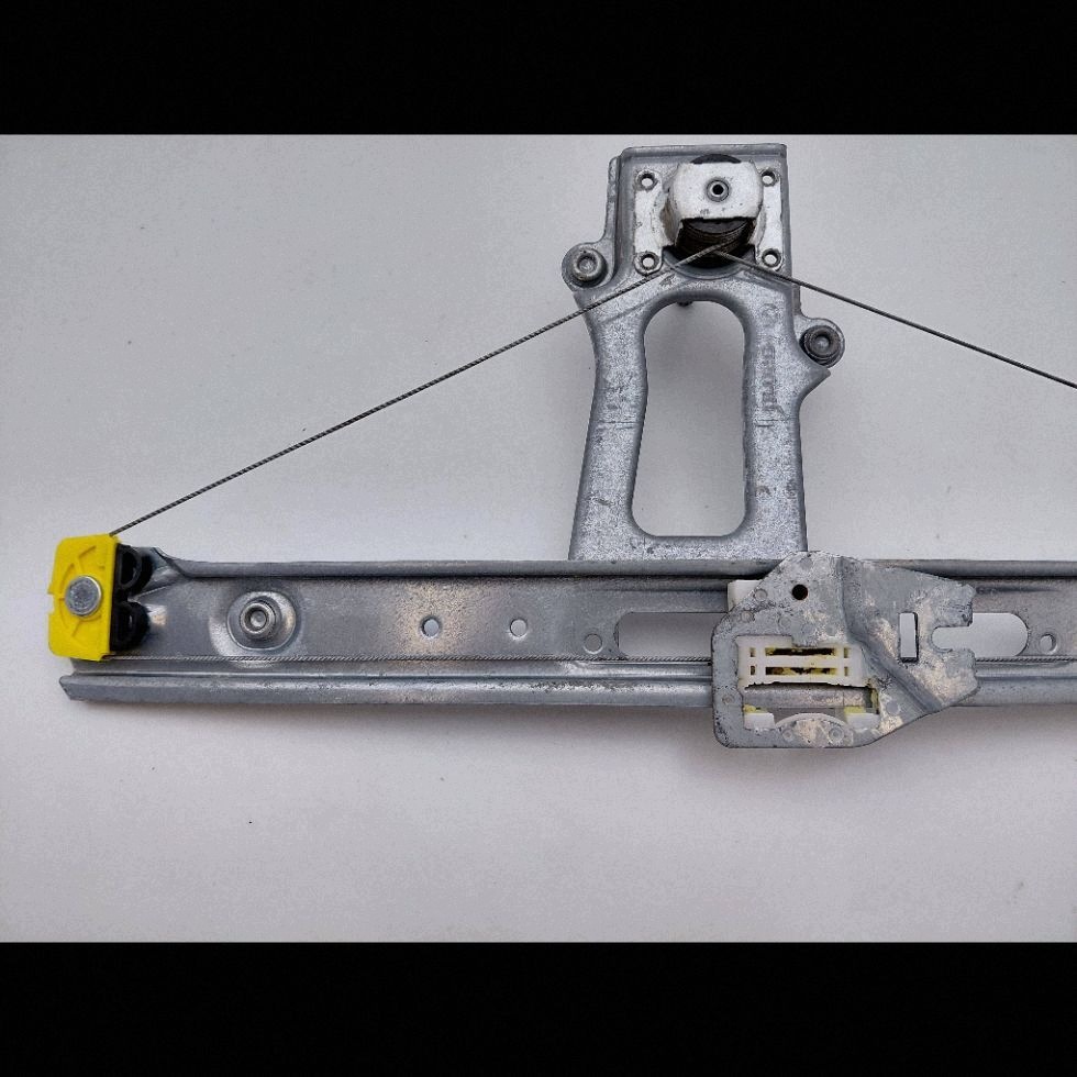Manual Window Regulator Left Rear BMW 3 E46 DRC121511 image 3