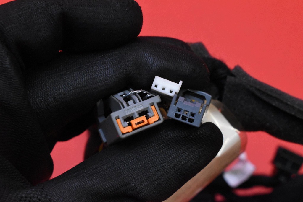 Mazo cables puerta trasera derecha Volvo V60 II 32143970-AB image 7