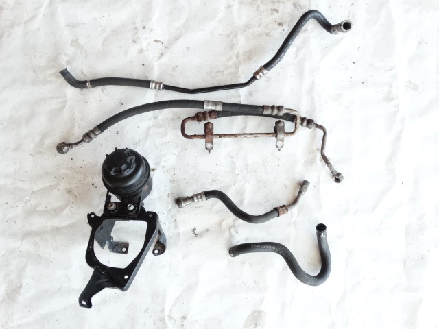 6765403 Halter Behälter Servolenkung BMW E87 E90 image 2