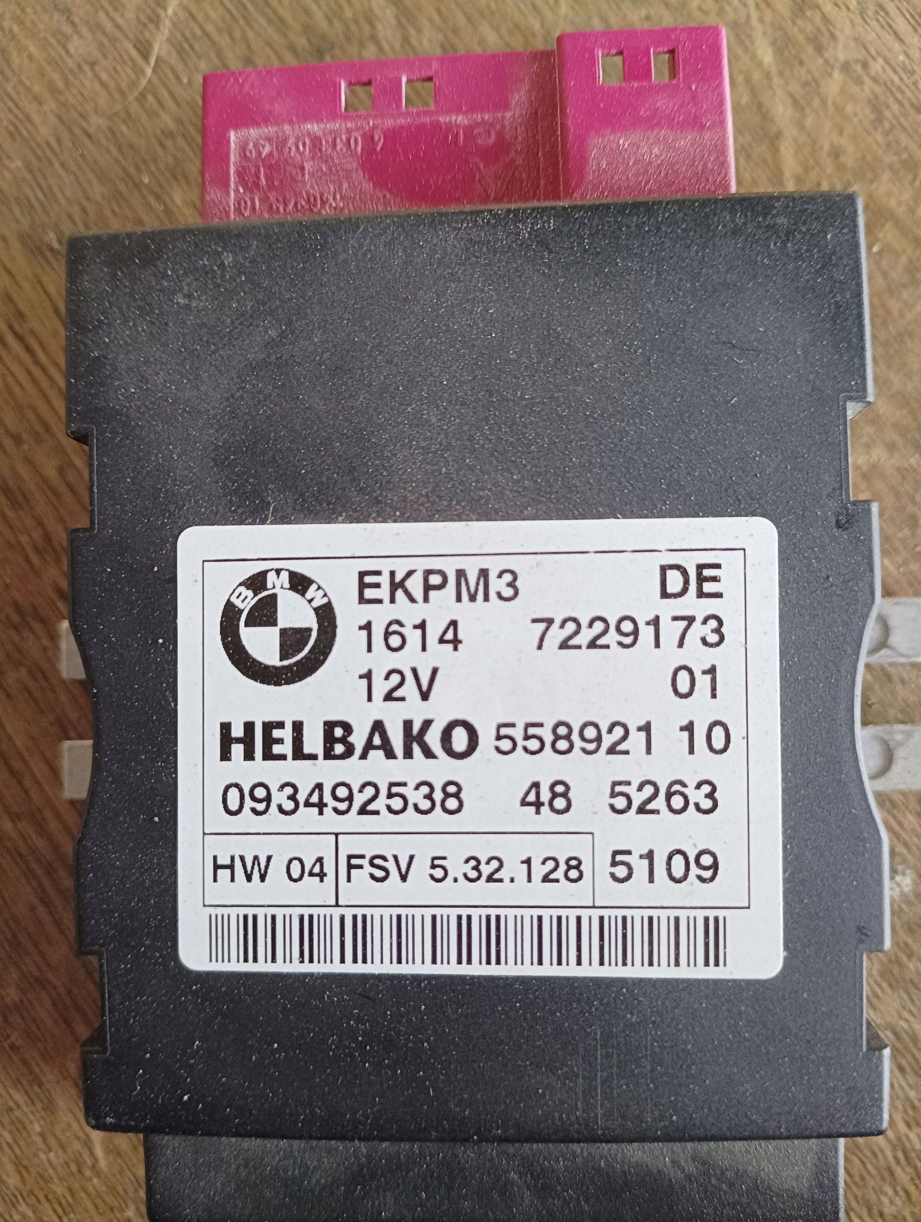 BMW brandstofpomp relais 16147229173 E60 E70 E71 image 3