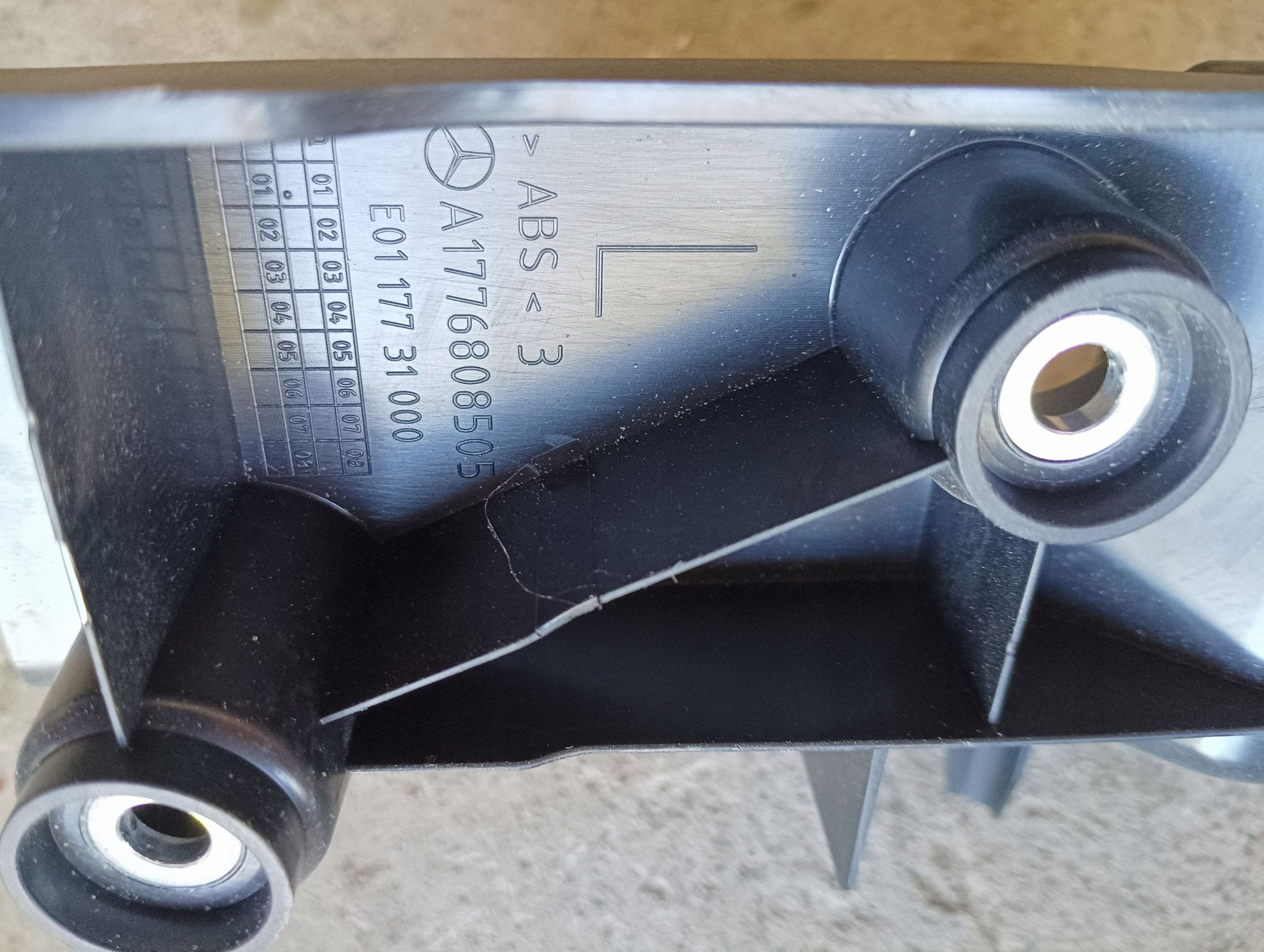 Mercedes A W177 Gepäckraumabdeckung A17766808605 image 6