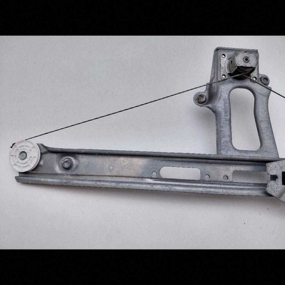 Manual Window Regulator Right Rear BMW 3 E46 DRC121529 image 3