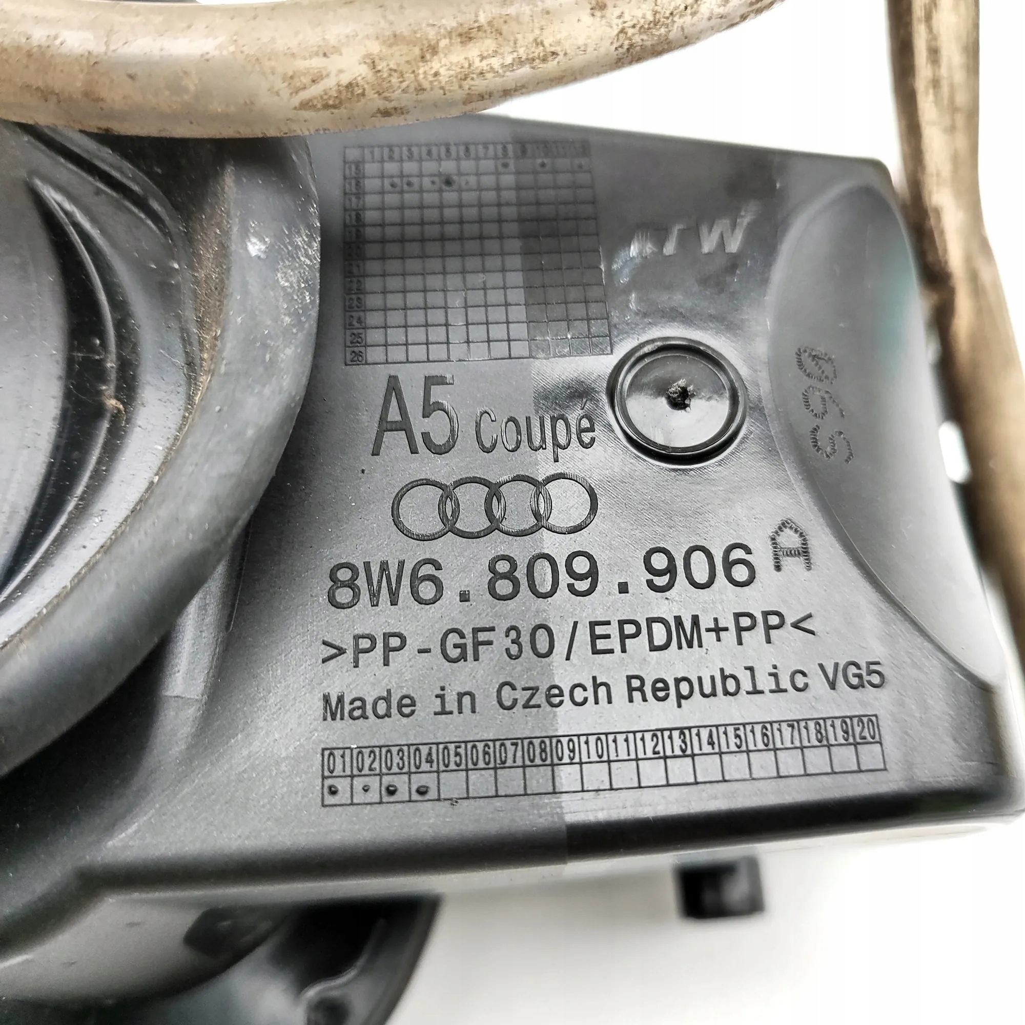 Bränsletankslock Audi A5 Sportback 8W6809906A image 7