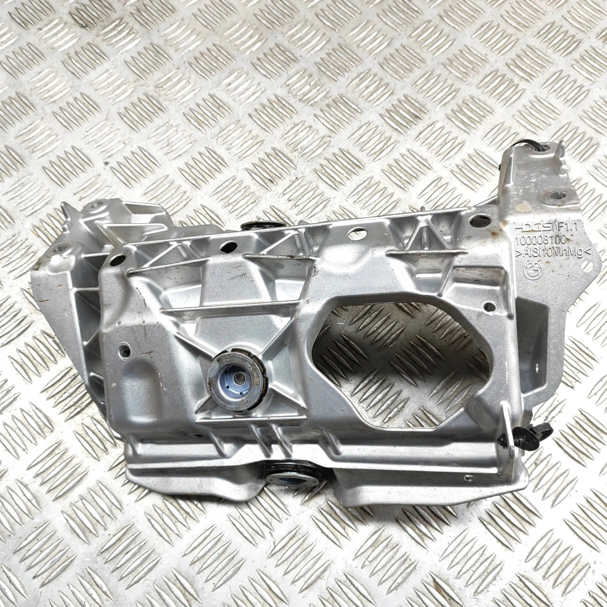 AC Compressor Mounting Bracket BMW i4 G26 9893881 Used image 2
