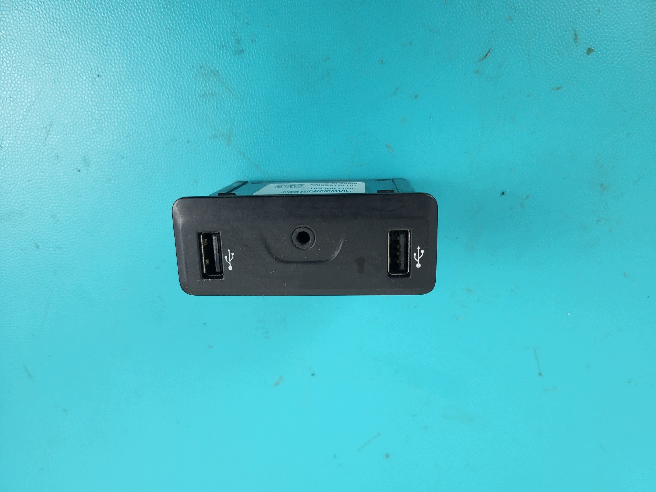 Module USB/AUX Renault Megane IV 2016 image 2