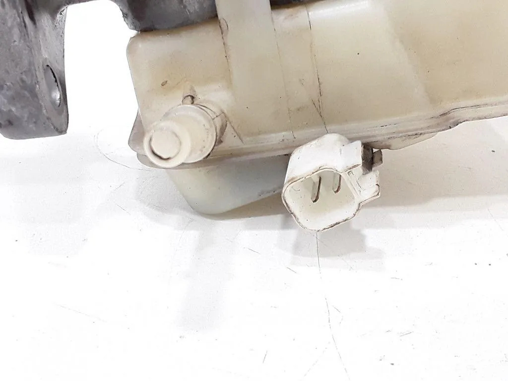 Cilinder remmen MAZDA 3 BK 03350886441 1.6 diesel 80kW 2005 image 5