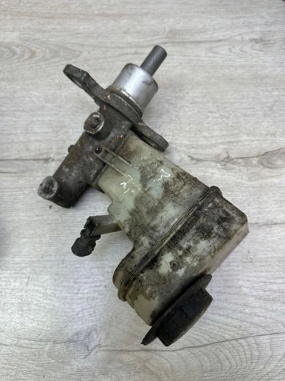 Jarrupyörän sylinteri Opel Vectra C 320670692