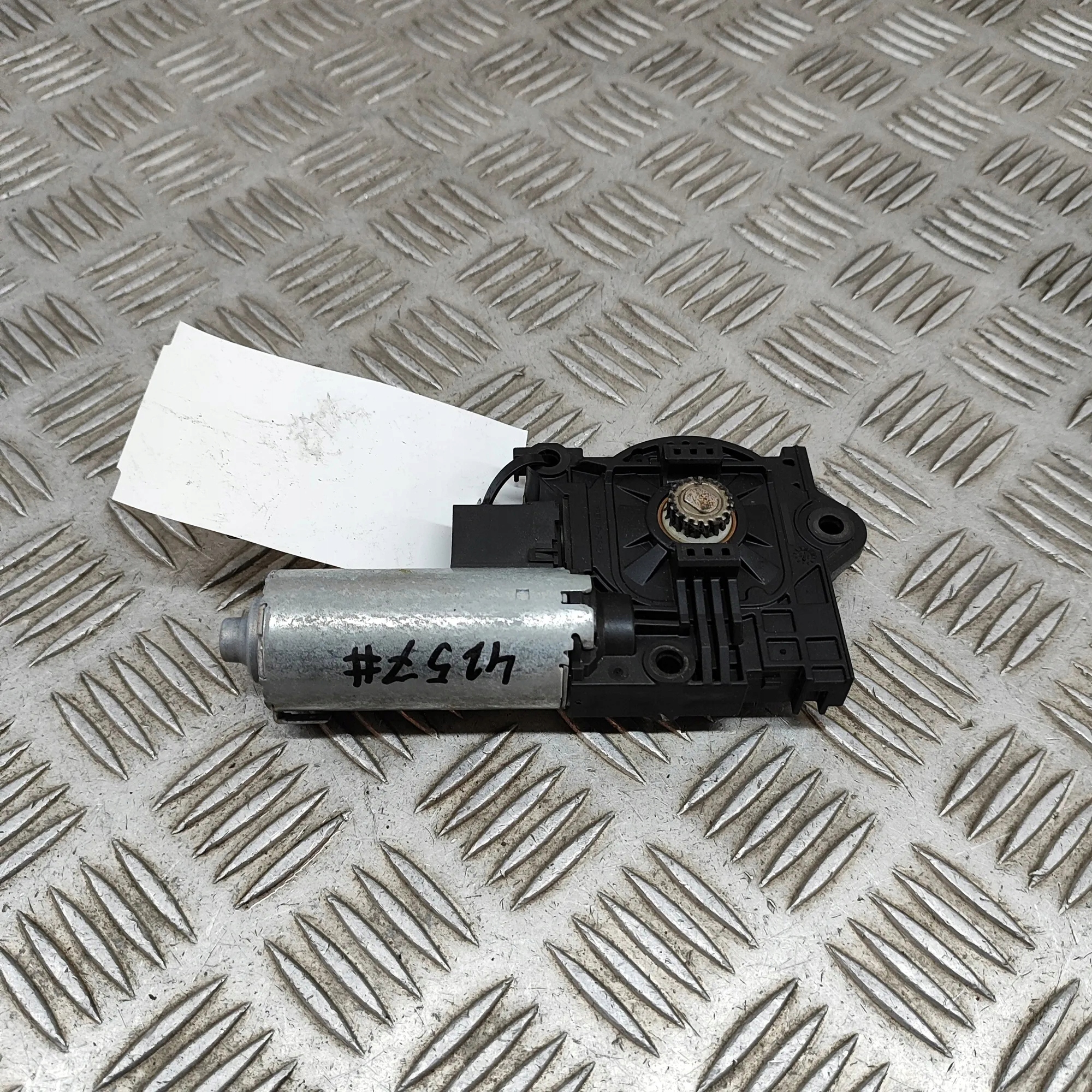 Moteur de toit ouvrant A5 8W S5 10028299C image 3