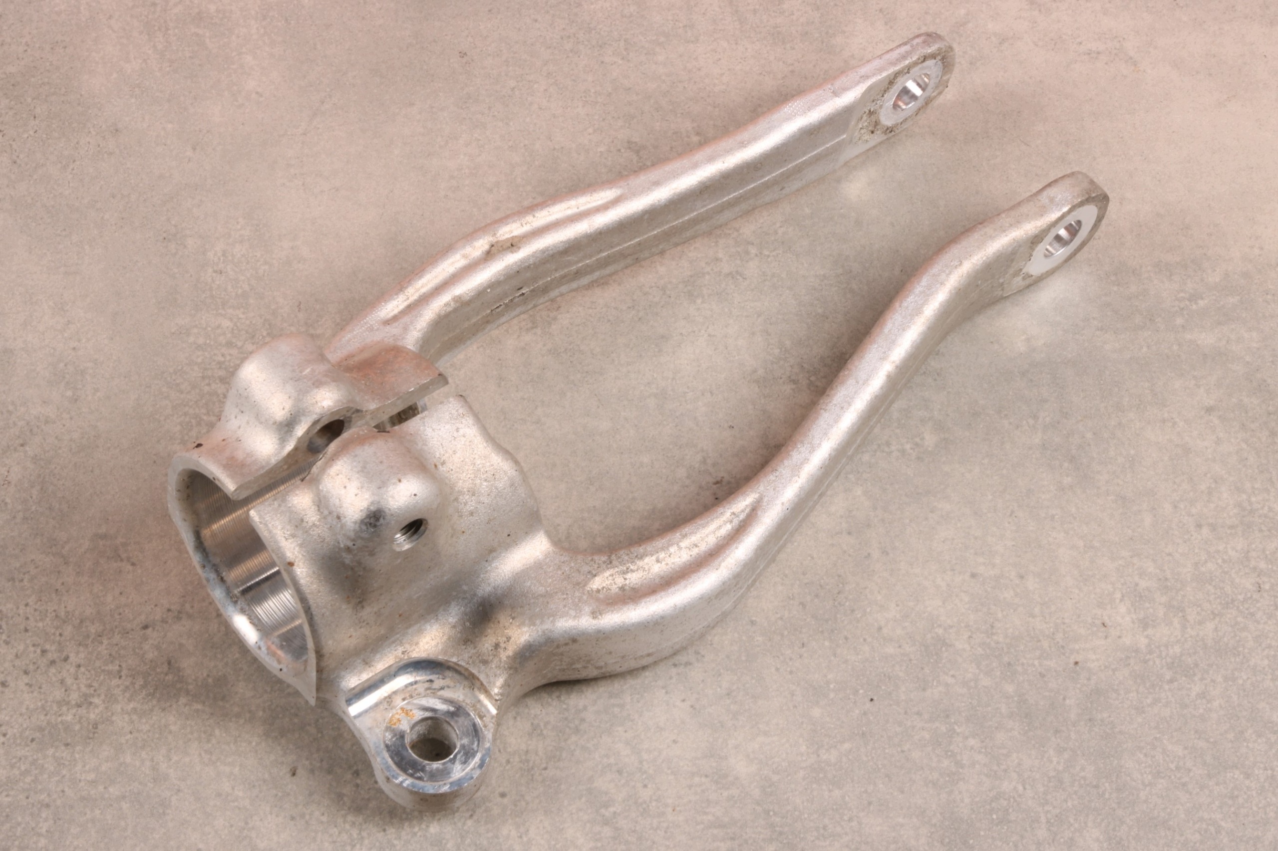 BMW G11 G12 G15 G16 G30 G31 Stoßdämpferhalter links vorne XDrive 6861199 image 4