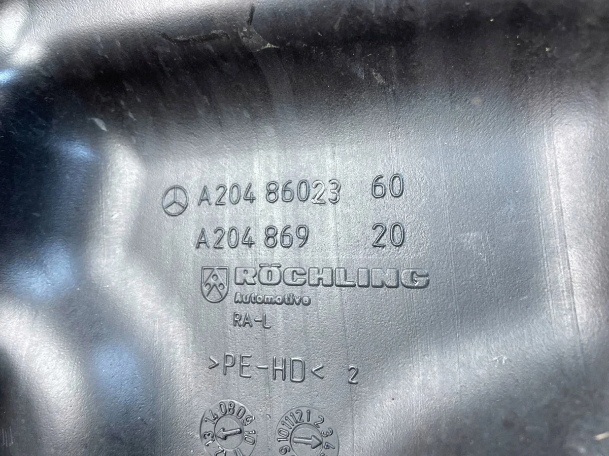 Ruitensproeiervloeistoftank Mercedes W204 image 9