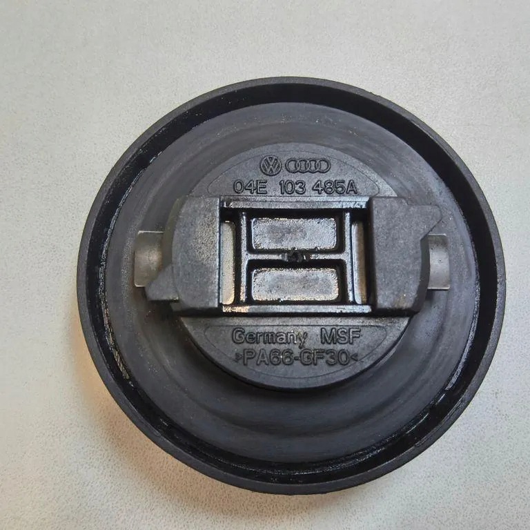 Tapa de llenado de aceite VW OE 04E103485A image 3