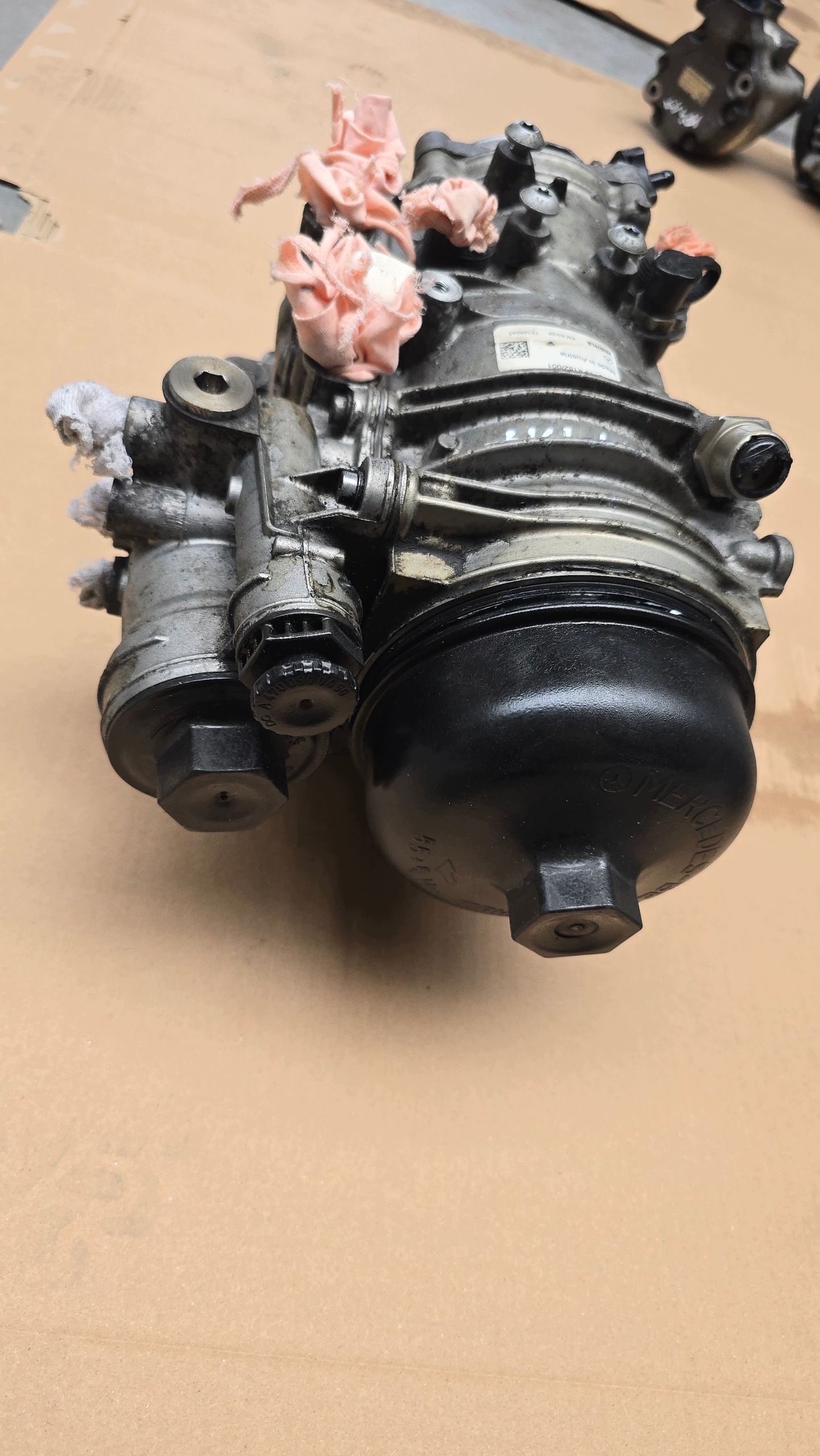 Bränslefilterhus för Actros MP4/MP5 Arocs image 5