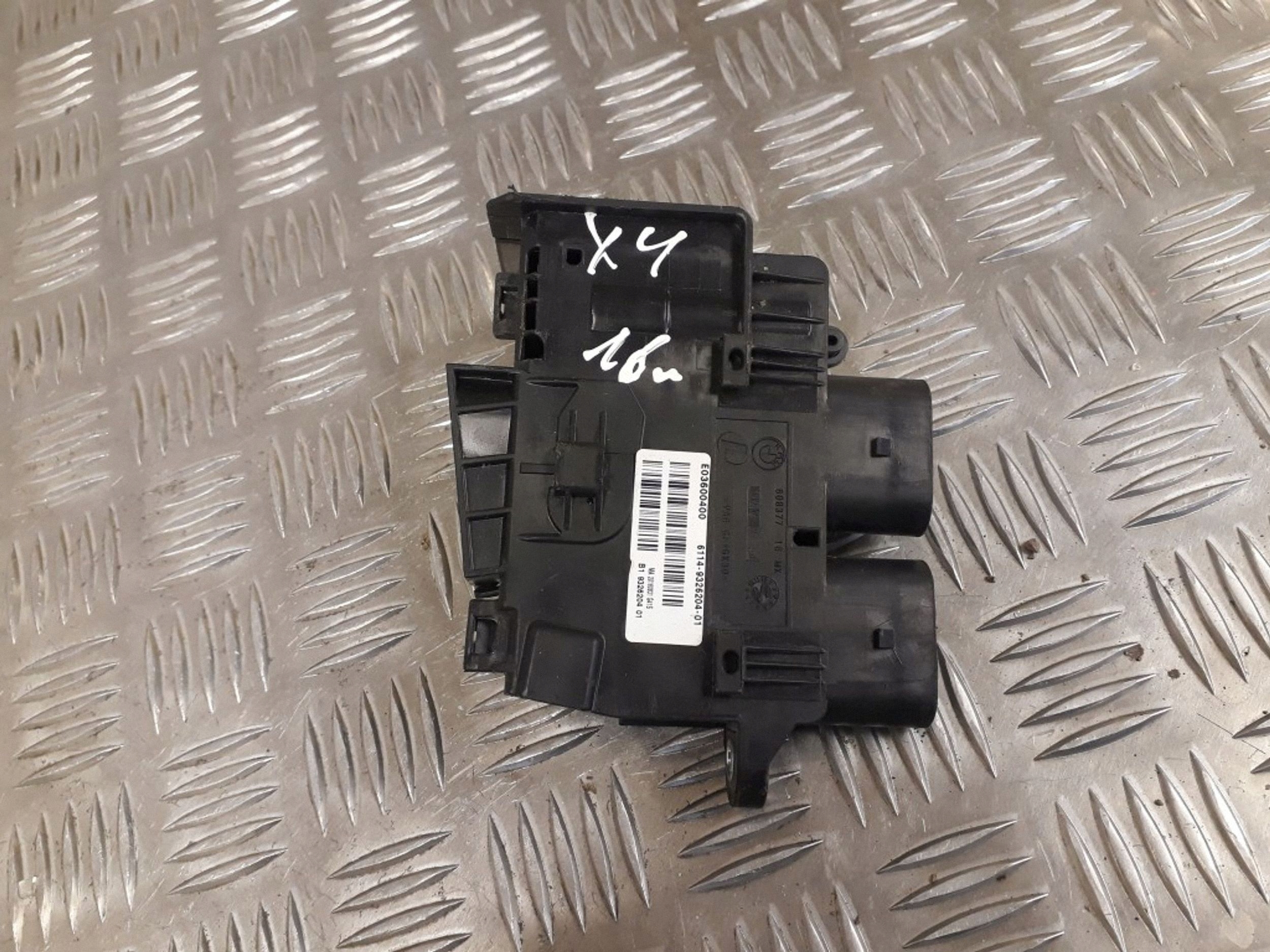Tomada 12V Dianteira BMW X4 F26 2016 Usada image 3