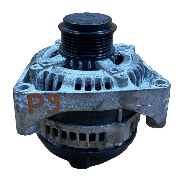 P9 GMC YUKON XL IV 2015- 5.3 ALTERNATOR FRONT 170A 150A 84143540