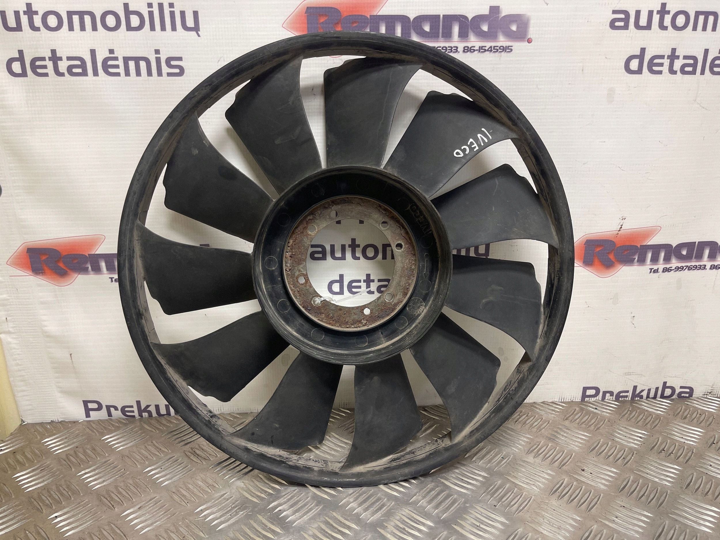 Iveco Daily 30.8 2001 Radiateurventilator 500333136EA50 image 2