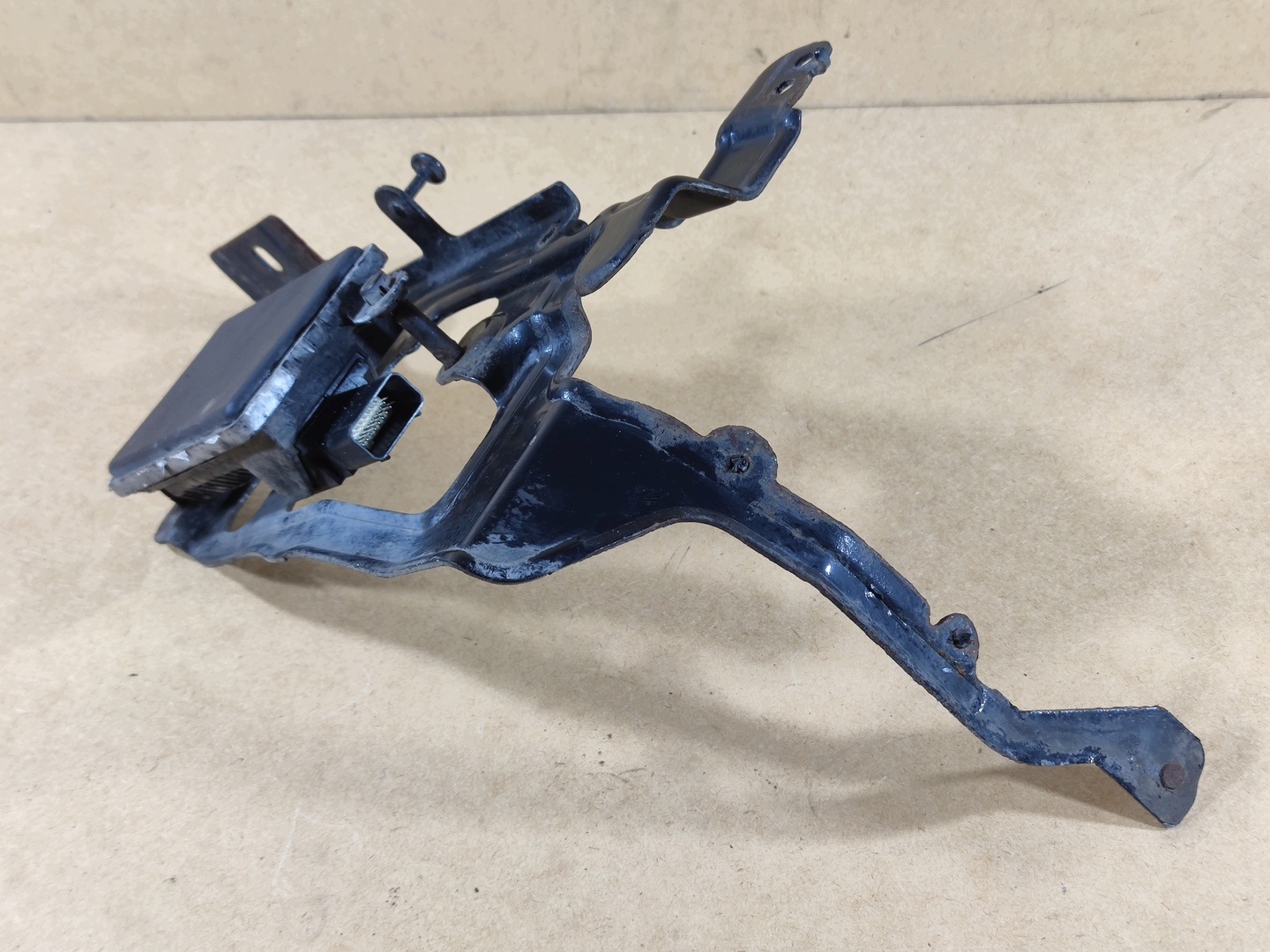 Radar ACC Tempomat Halterung Ford Mondeo MK5 image 3