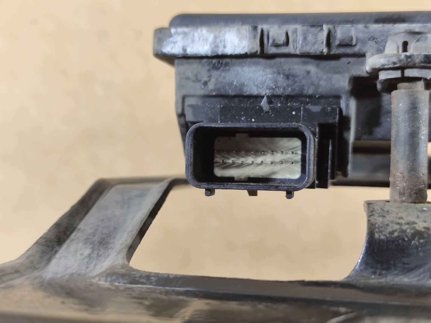Radar ACC Tempomat Halterung Ford Mondeo MK5 image 4