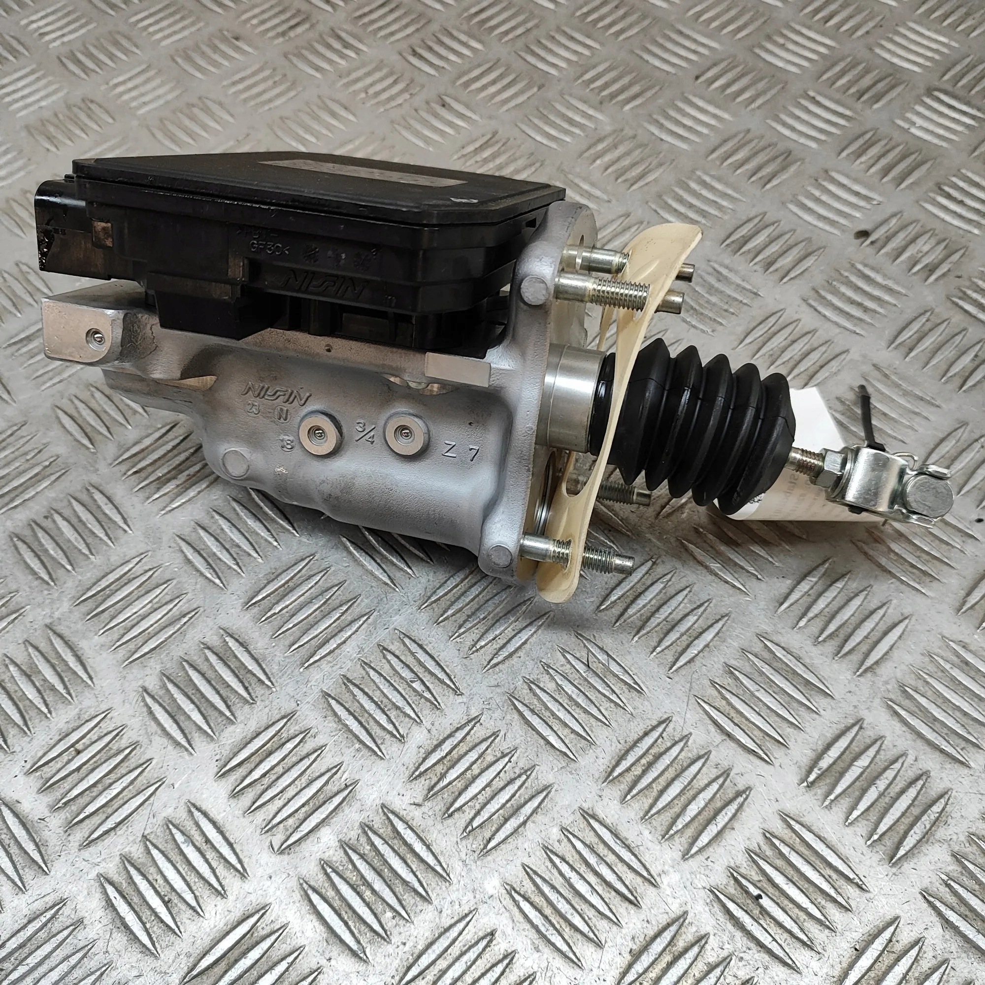 Cilinder remklauw Honda CR-V VI 461003E8E51 image 2