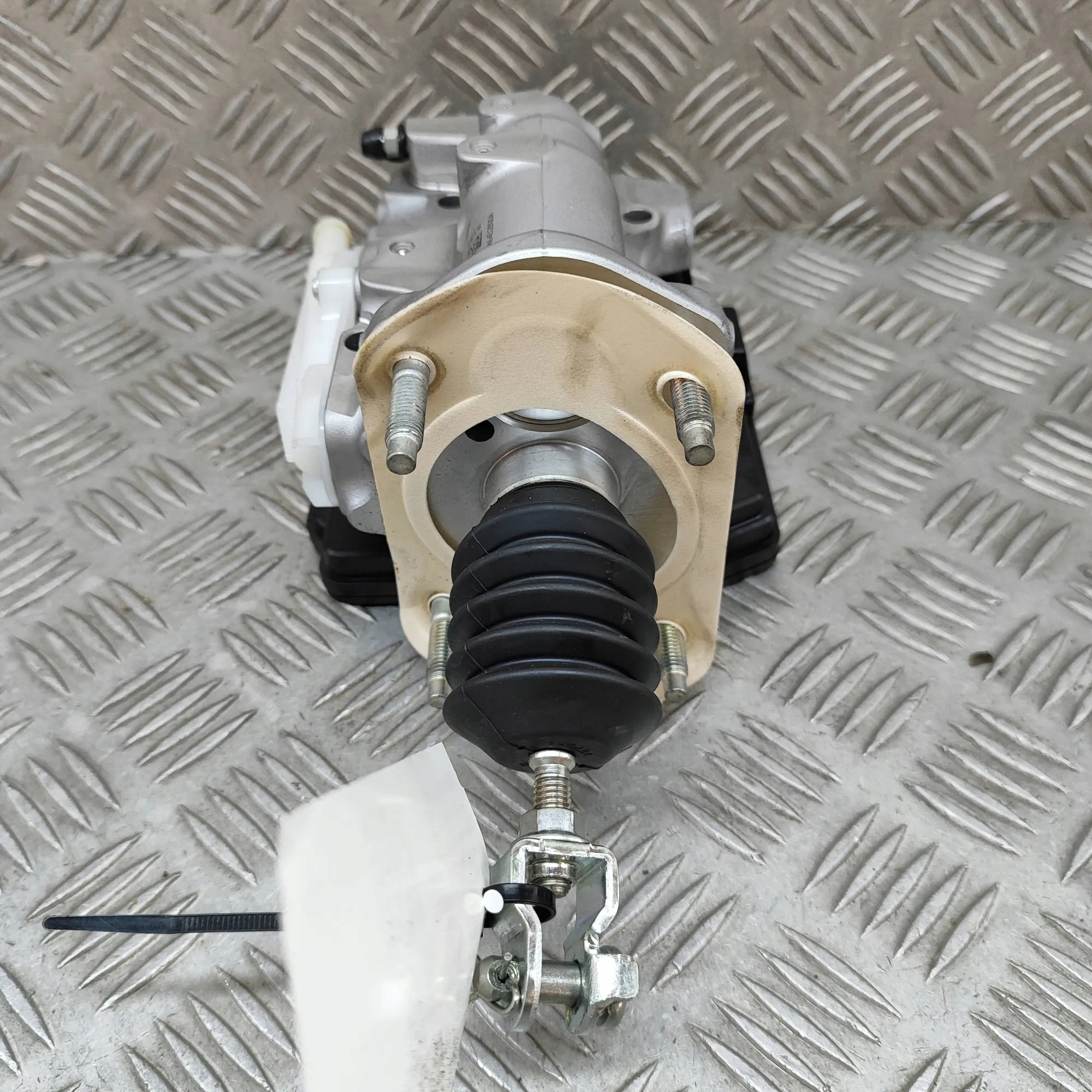 Cilinder remklauw Honda CR-V VI 461003E8E51 image 4