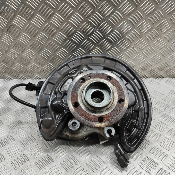Fusée arrière gauche Mercedes-Benz A (W177) A1773501900 29004650 2.0L 225kw